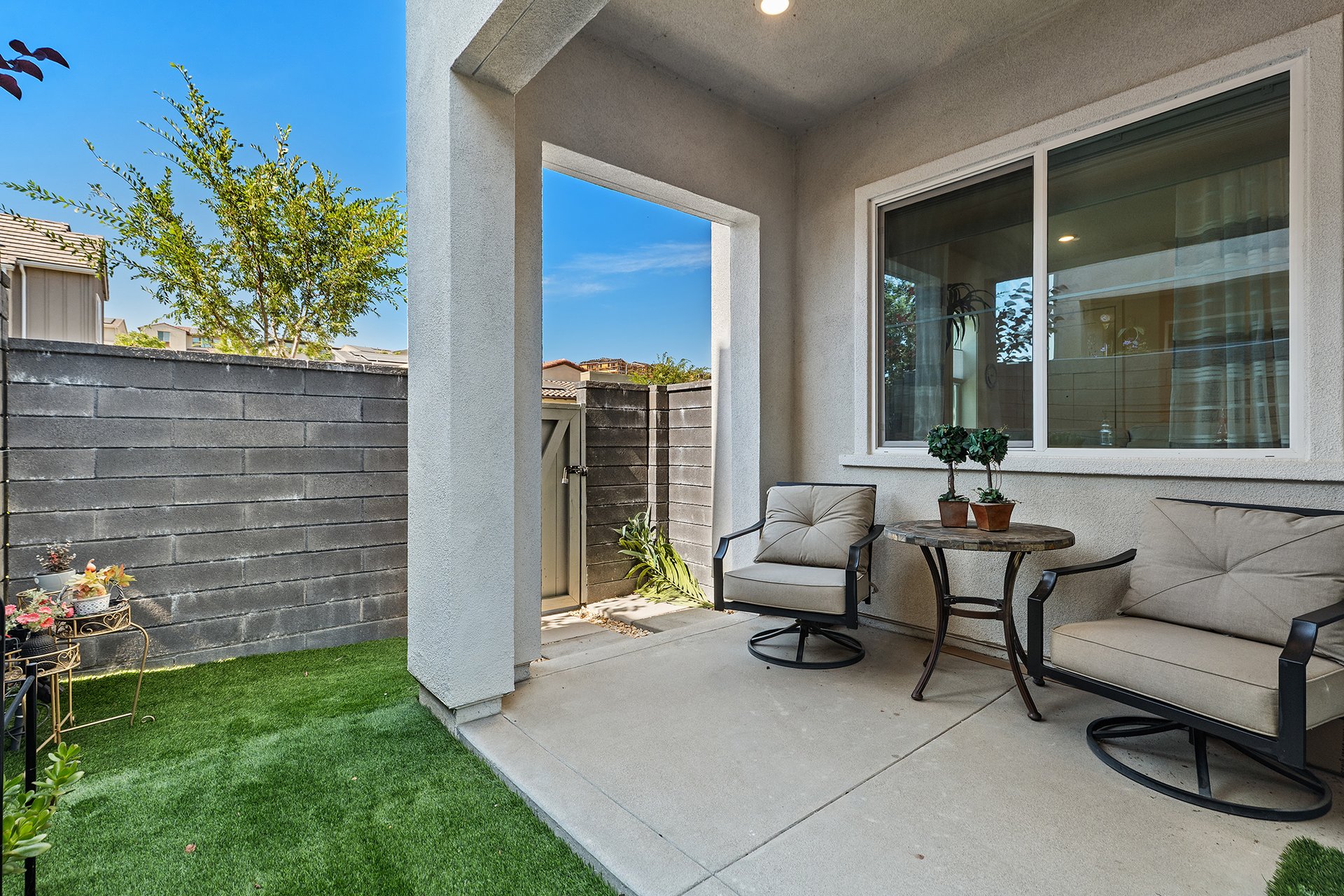 888 Sunrise Road