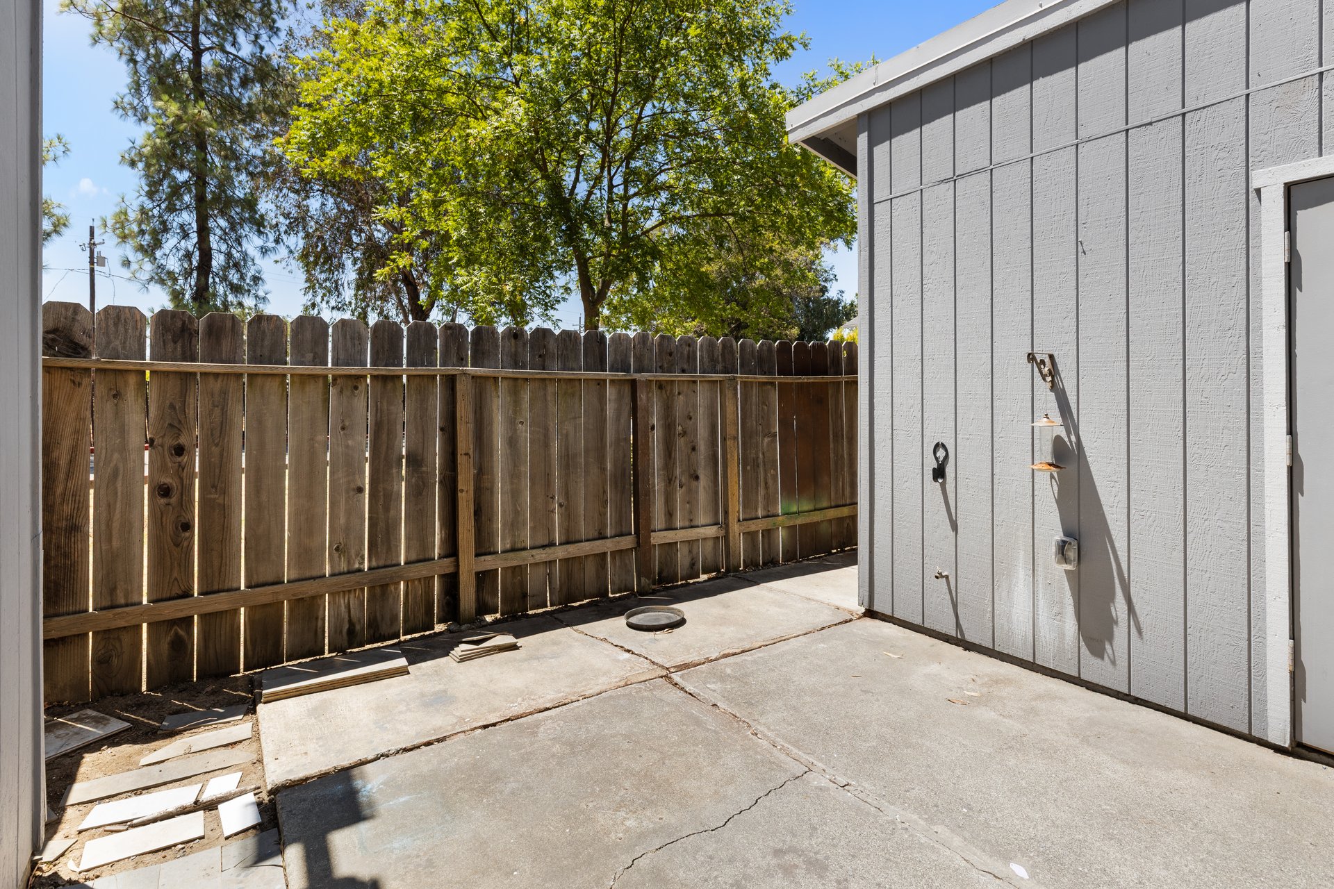 200 Del Luz Ct