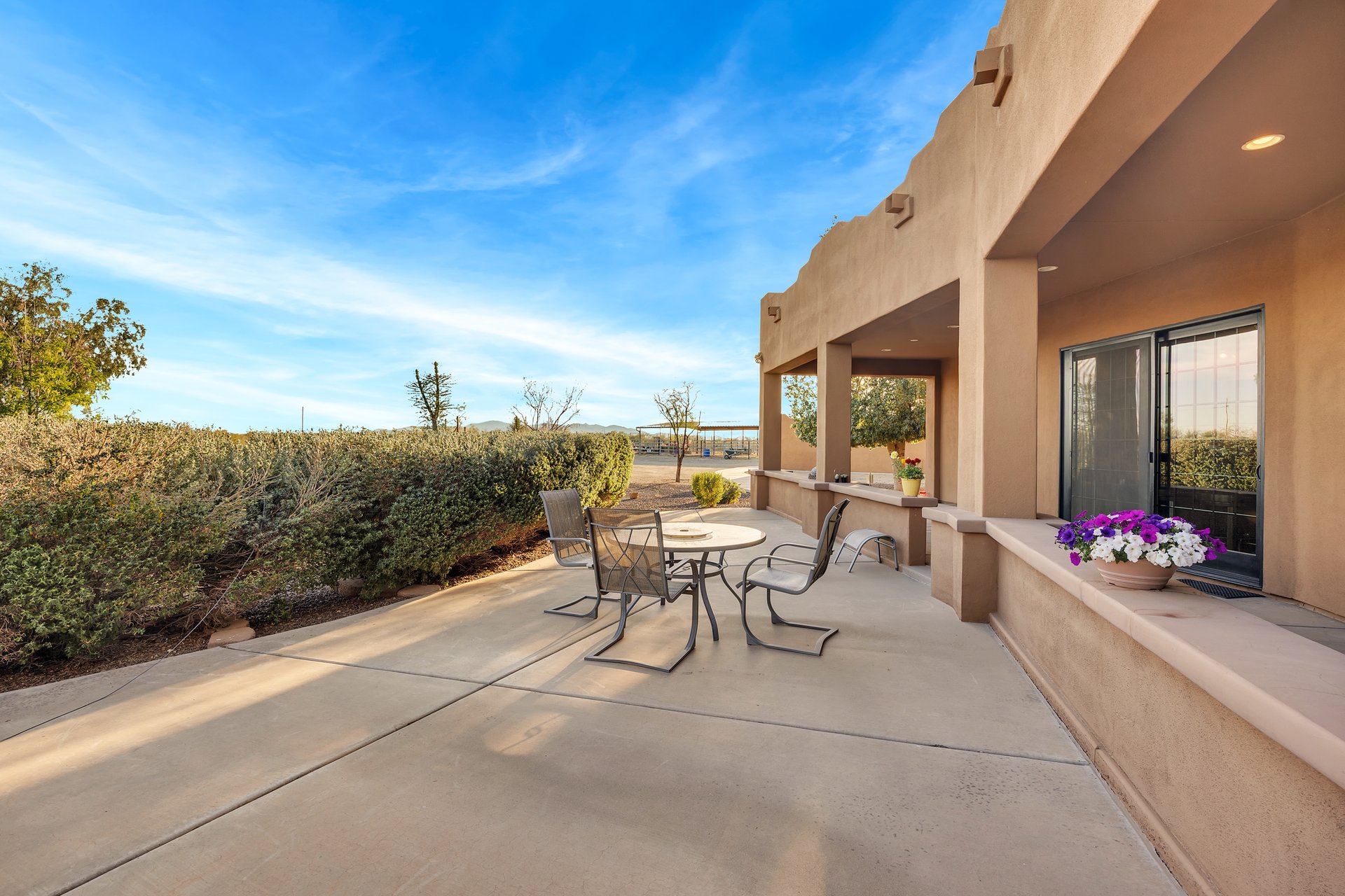 17117 W Dale Lane