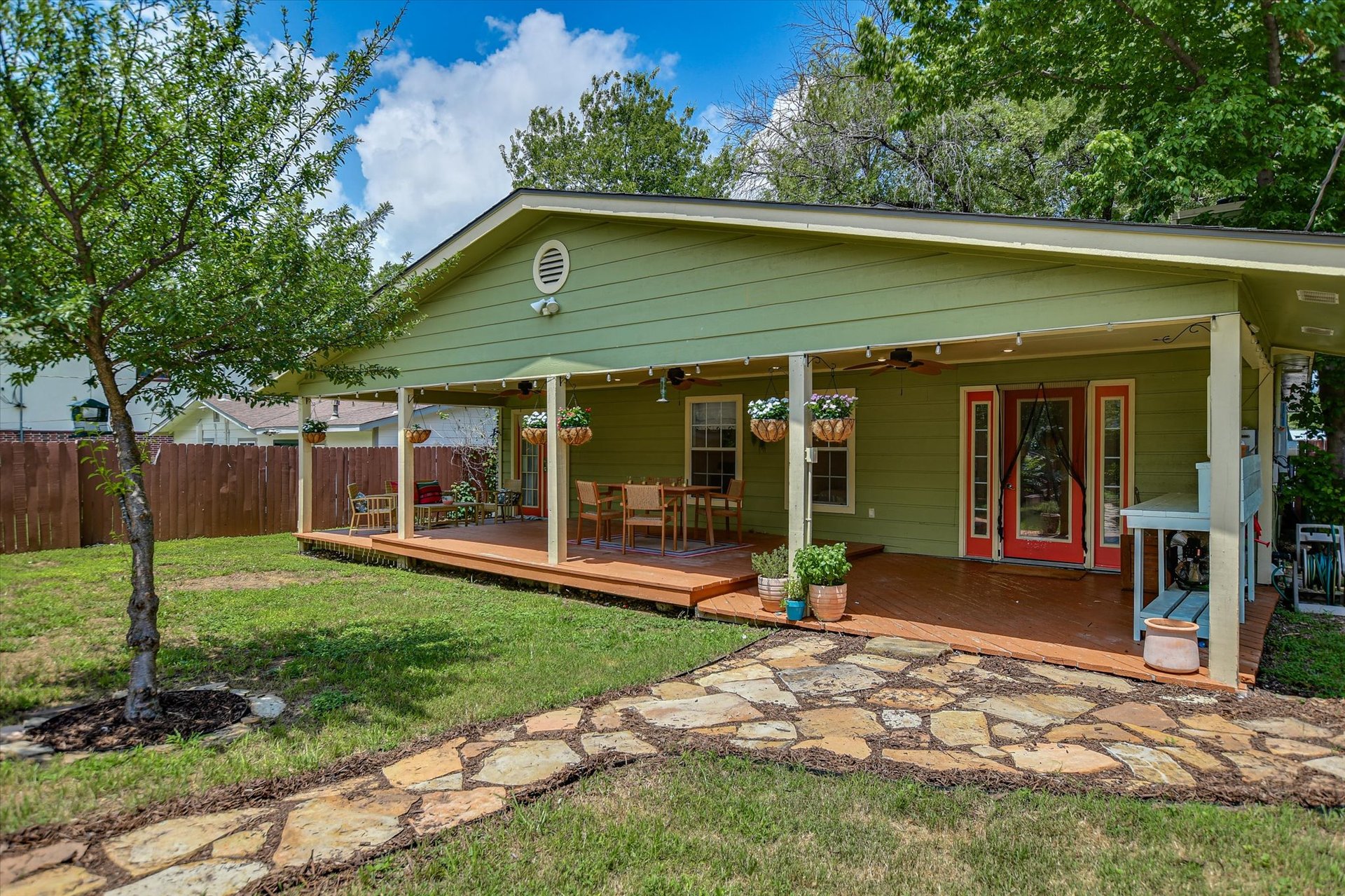 8917 Glenn Lane