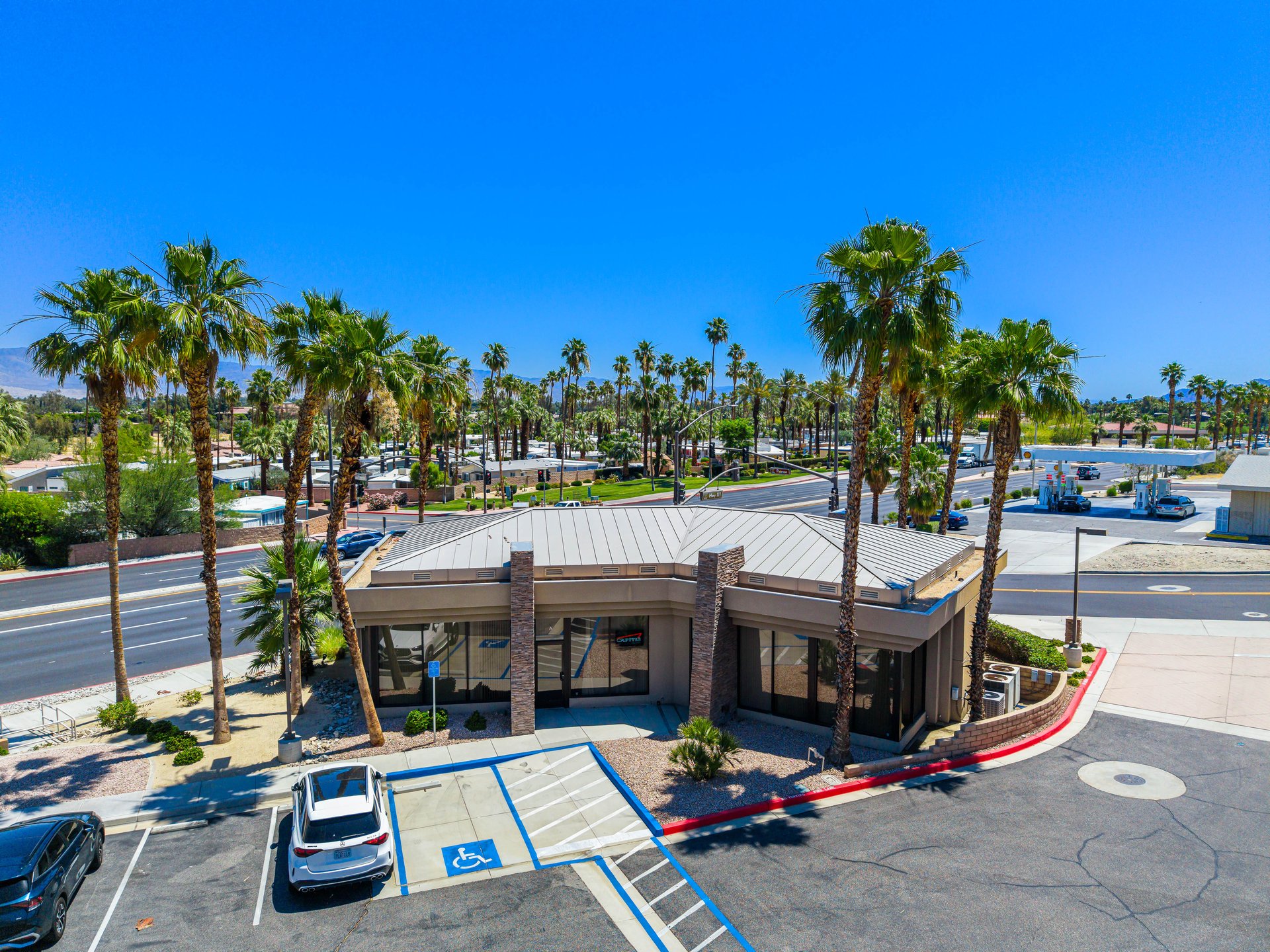 Desert Square - Suite D