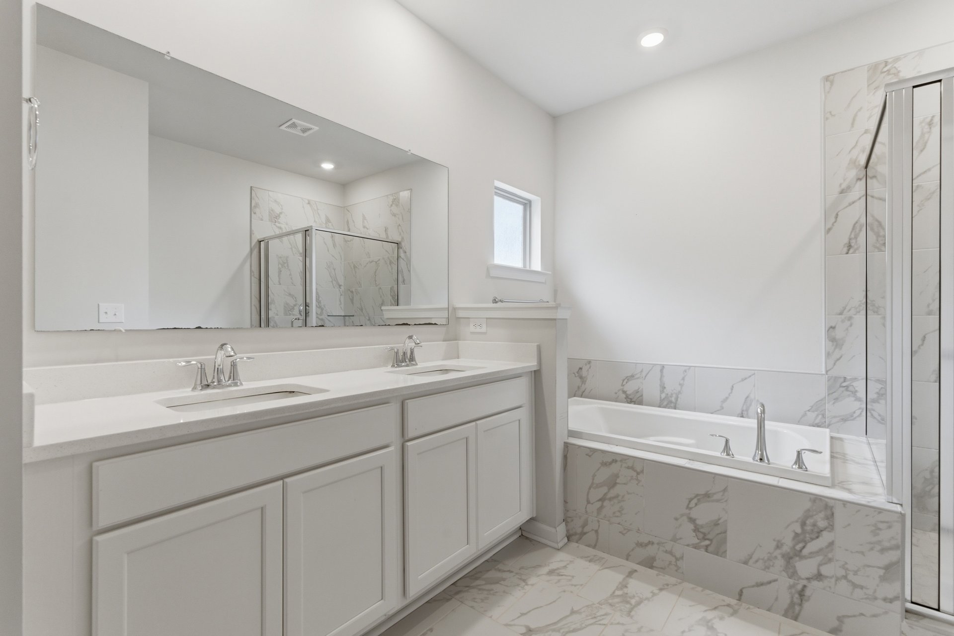 Stylish 4BR Home Near Athens & Madison