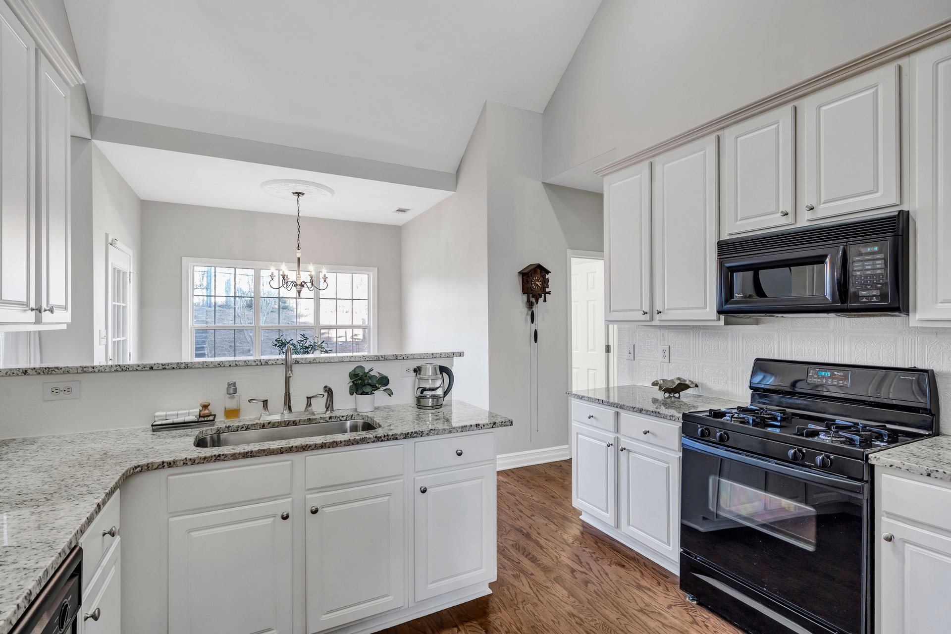 1075 Julius Drive