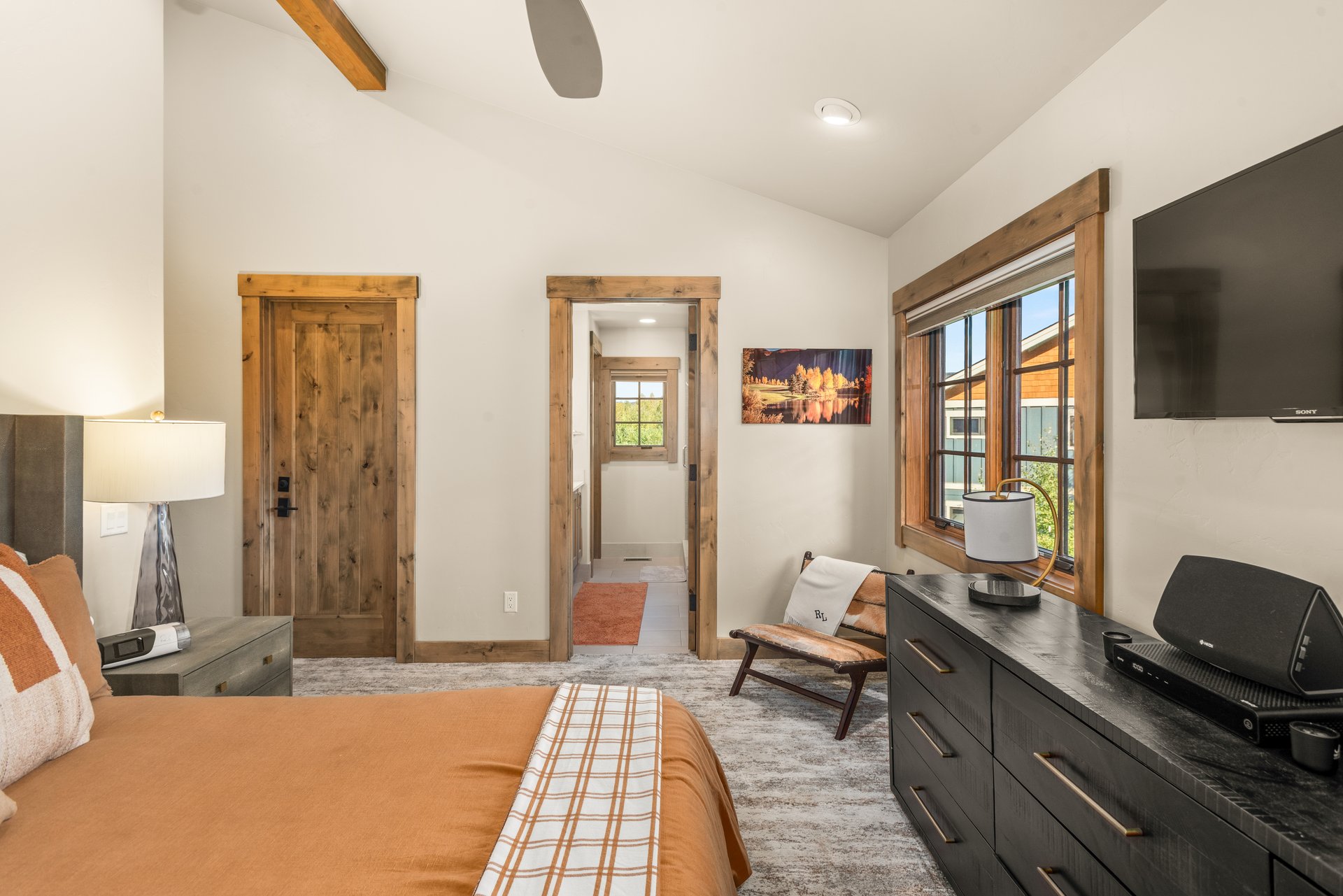 Shadowrock Townhome with Stunning Mountain Views