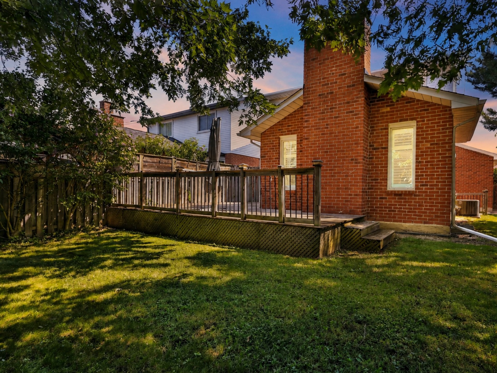 2102 Salma Crescent, Burlington