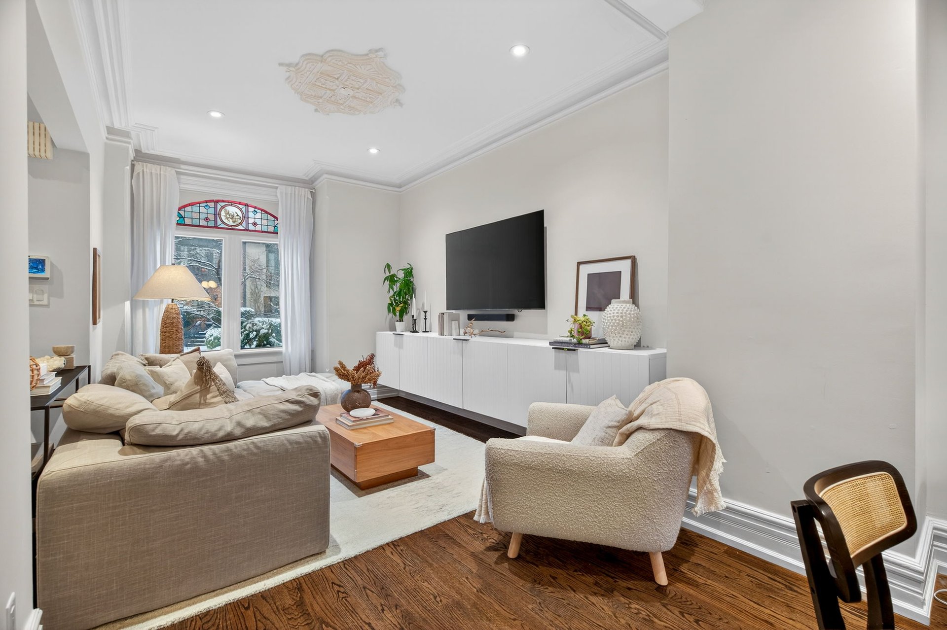 SOLD: Standout Residence In Coveted Summerhill