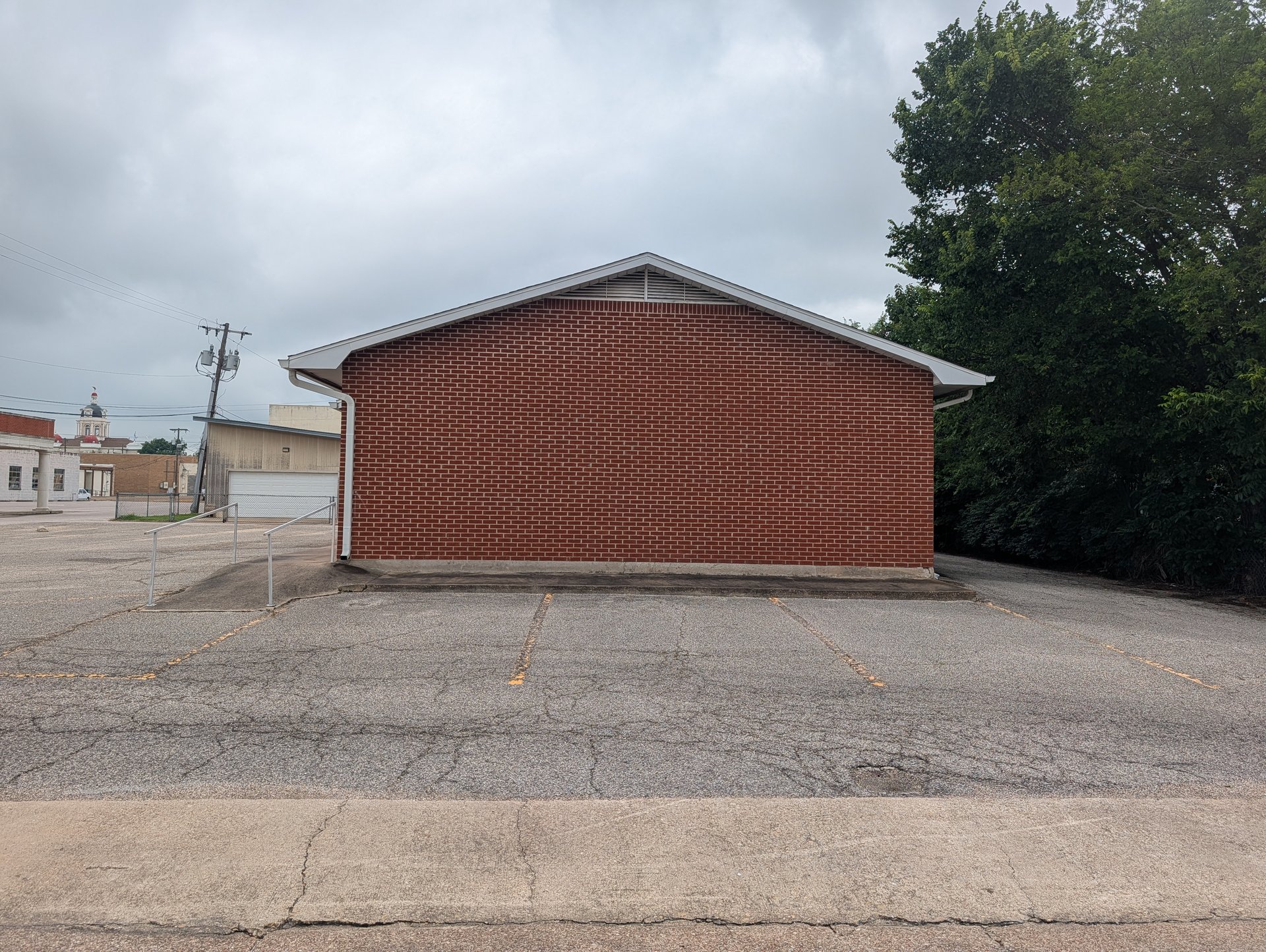 113 N 10th St