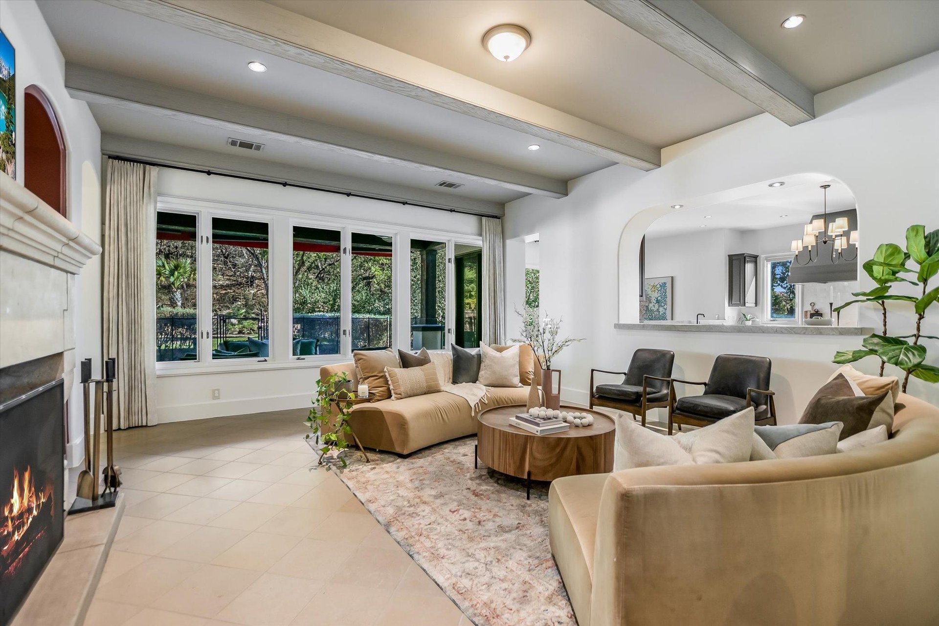 624 Logans Ln