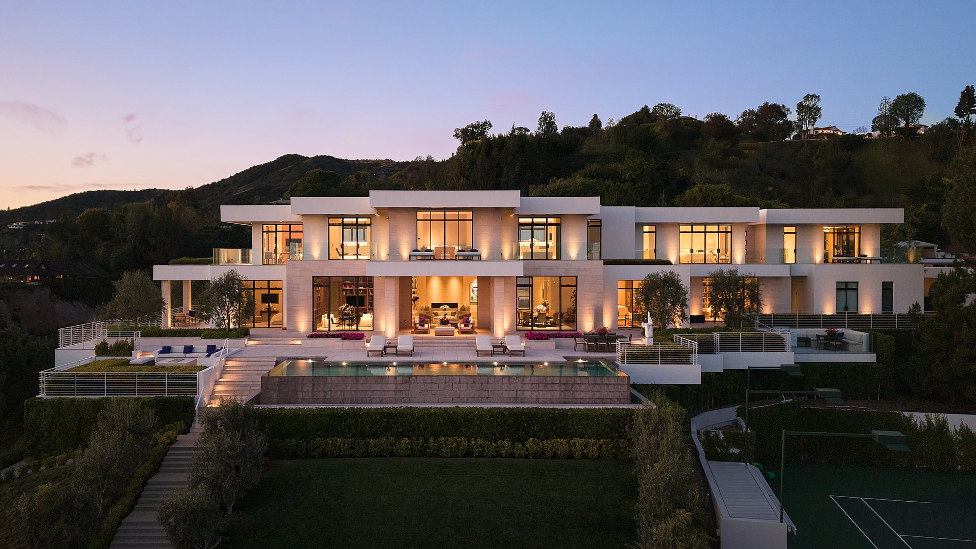 9966 Beverly Grove Dr