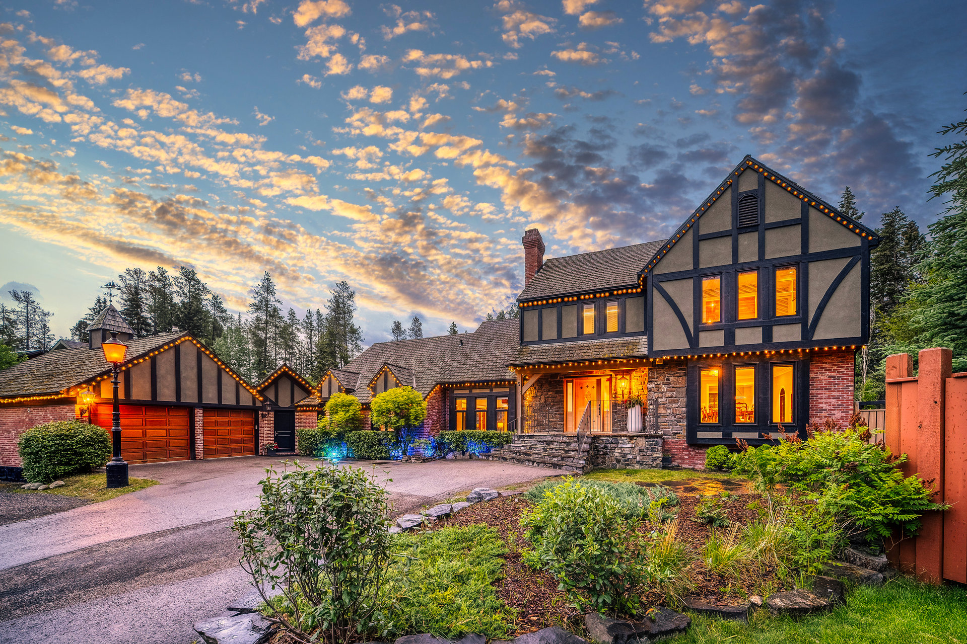 AUCTION BIDDING OPEN: Bidding ends December 17th | 5 Woodside Lane