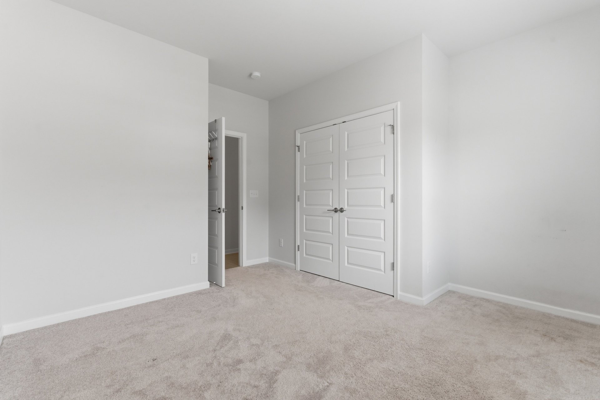 Stylish 4BR Home Near Athens & Madison