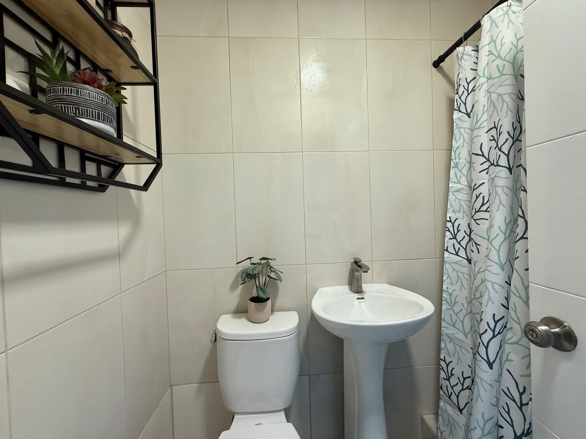 1107 Spyglass Hill 1 Bedroom Apartment + 1 Office
