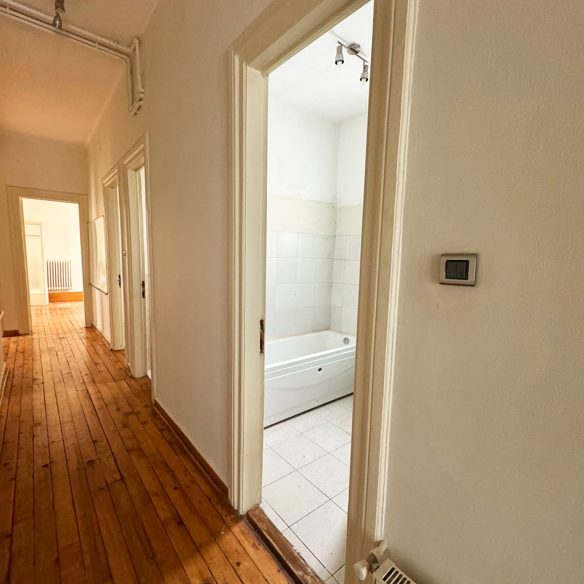 A 3+2 Cihangir flat in a Historical Apartment in Istanbul