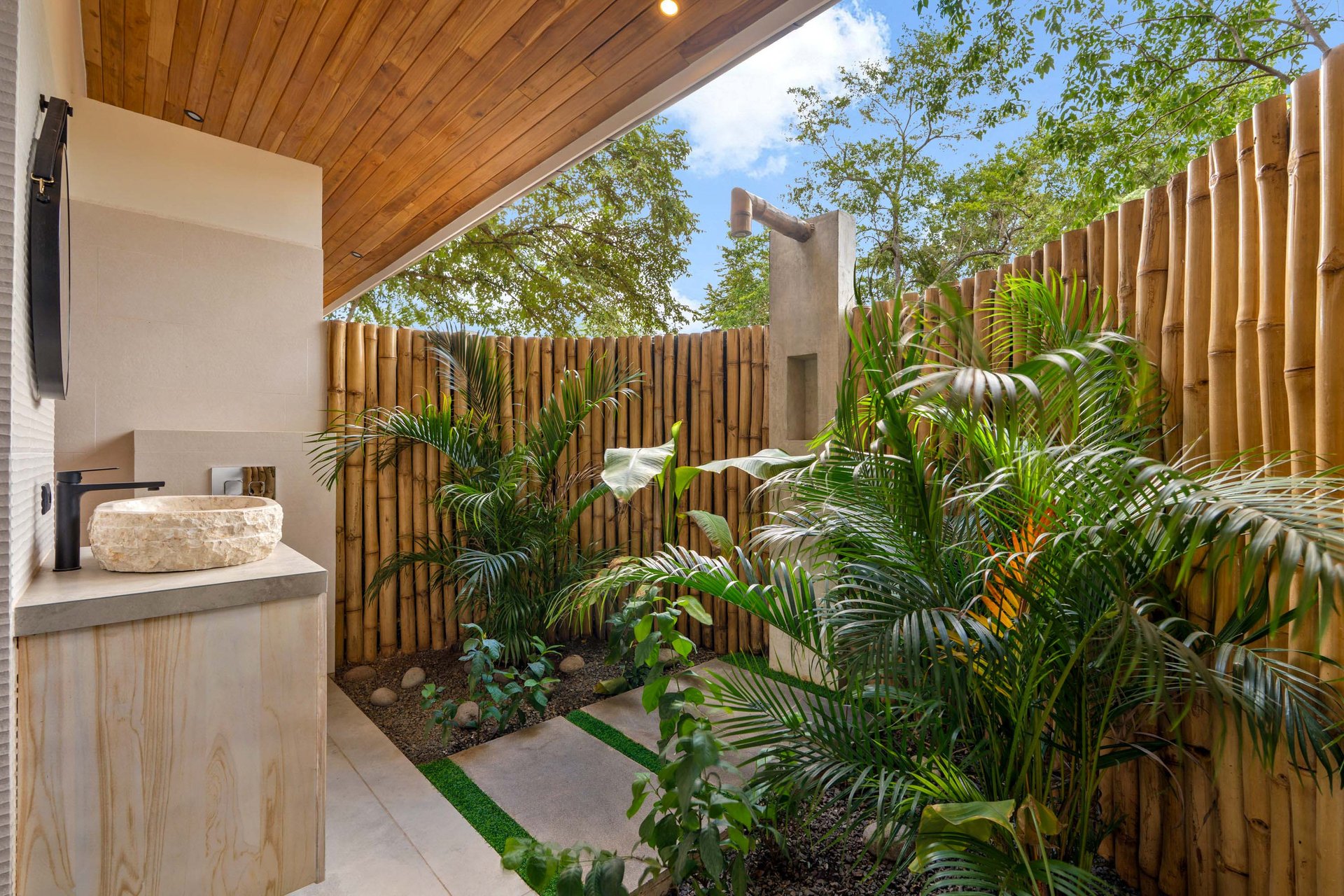 Villa Mariposa | New Balinese-Inspired Luxury Villa Steps from Playa Brasilito