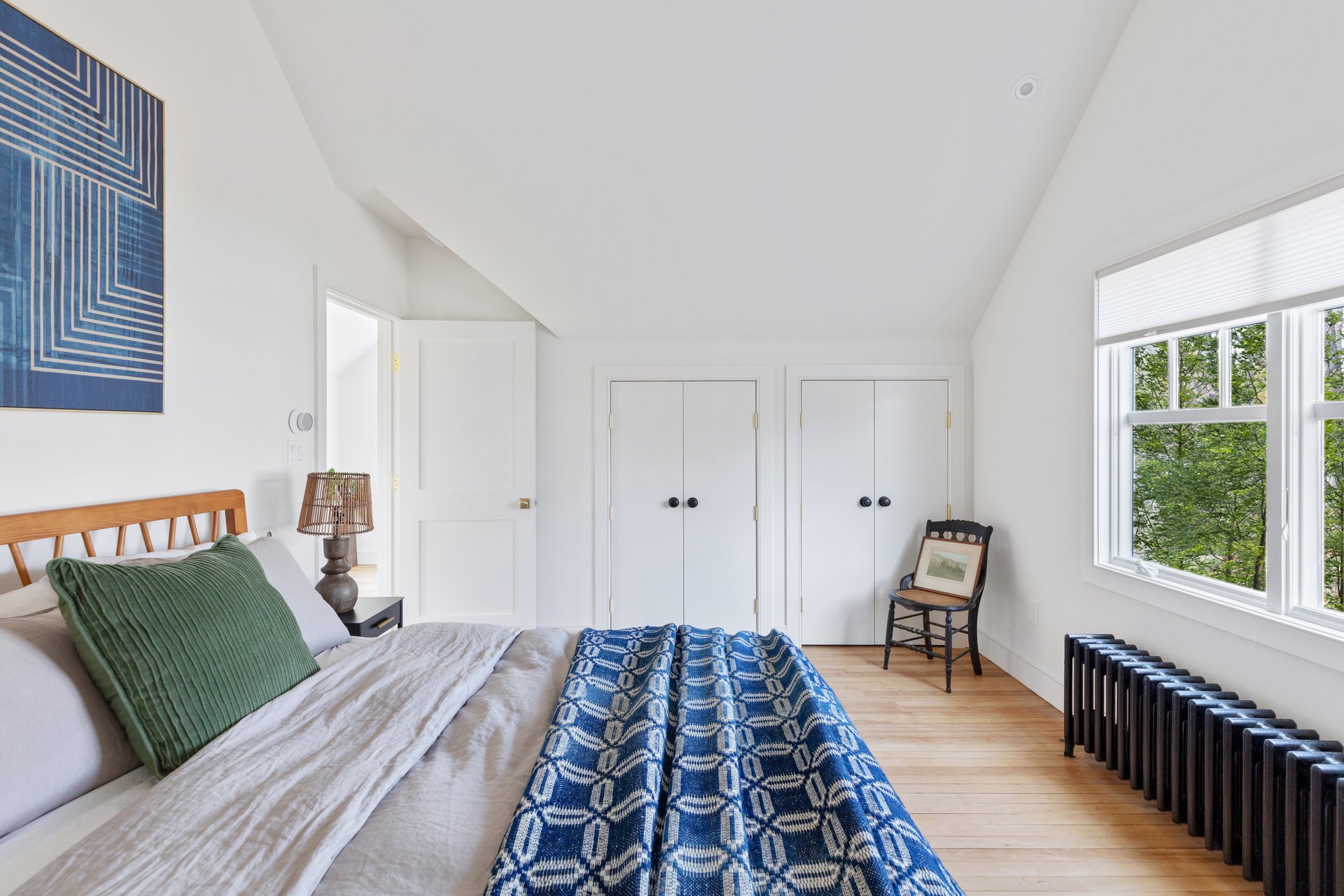 CHARMING AND COMPLETELY RENOVATED 