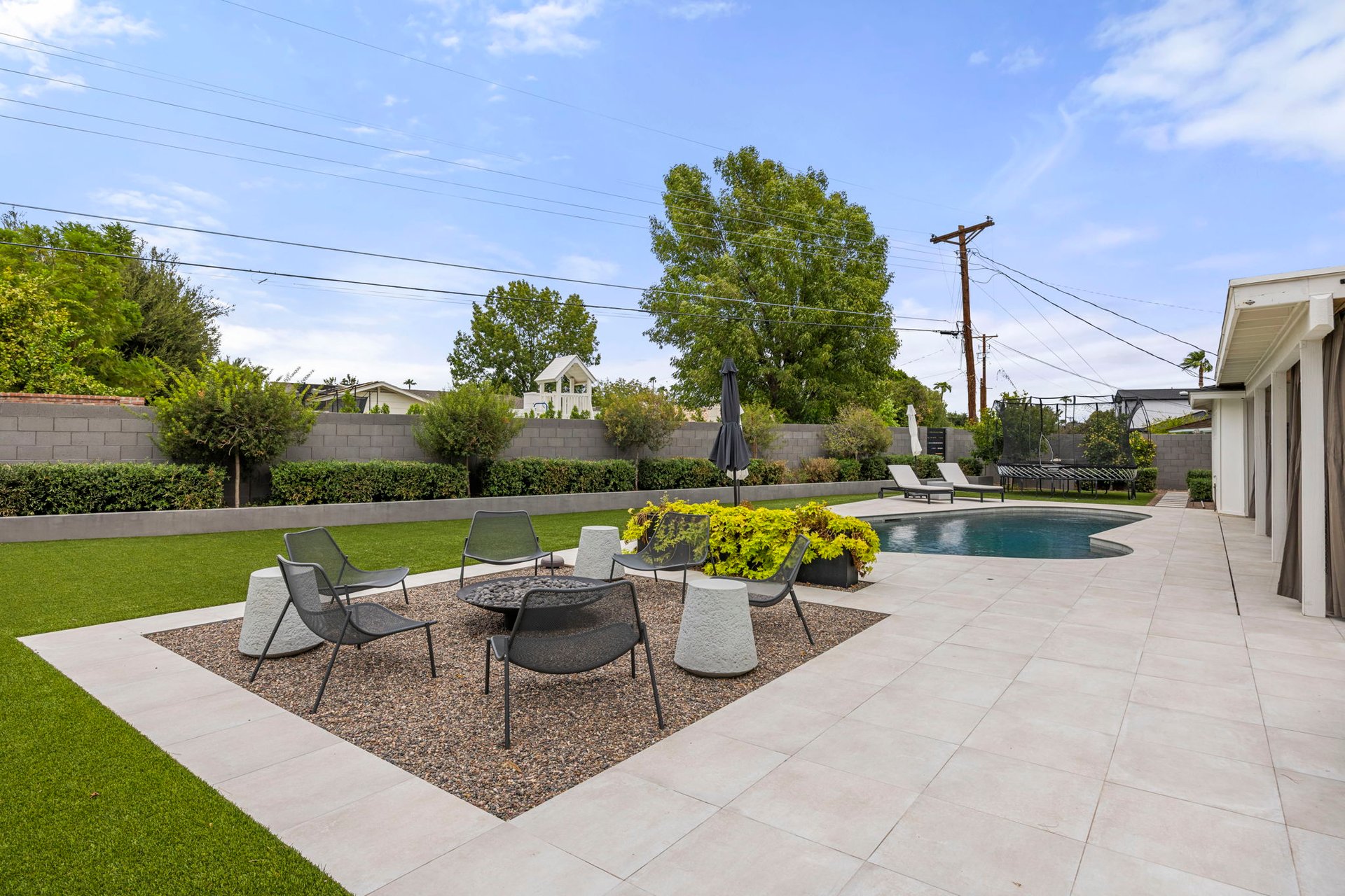6152 E CALLE CAMELIA