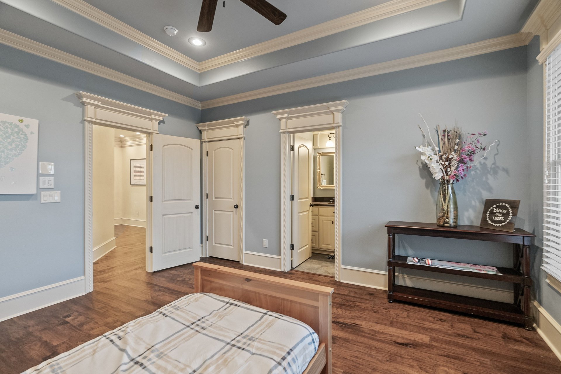 106 Orle Dr
