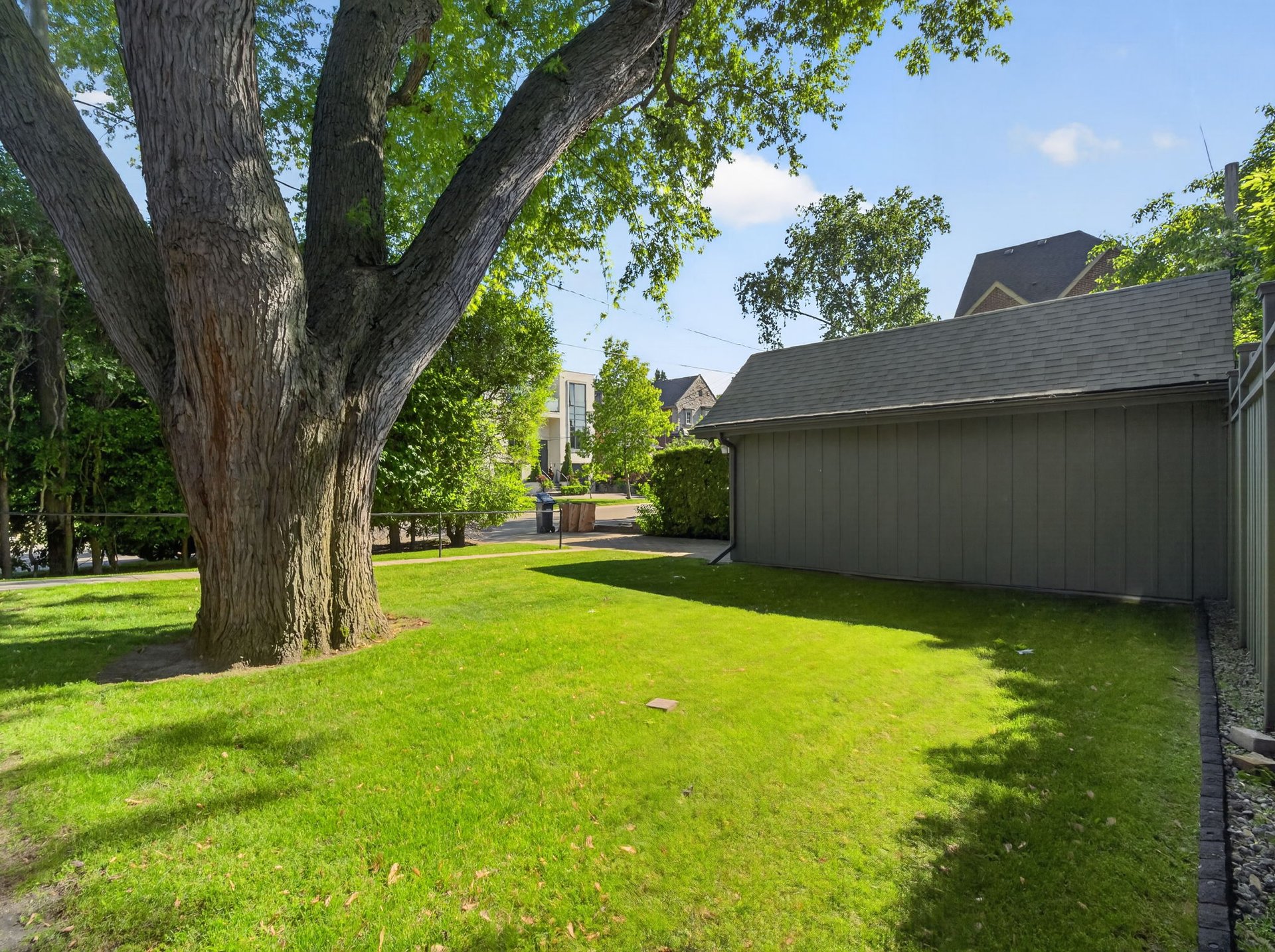 SOLD: Tranquil Urban Oasis