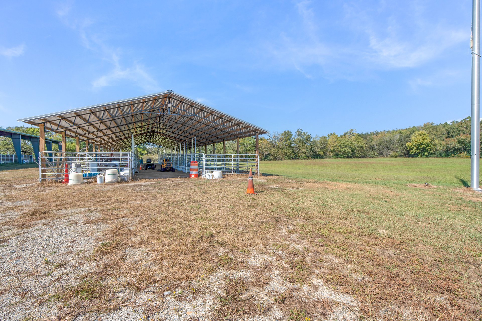 185 Acre Horse and Cattle Ranch
