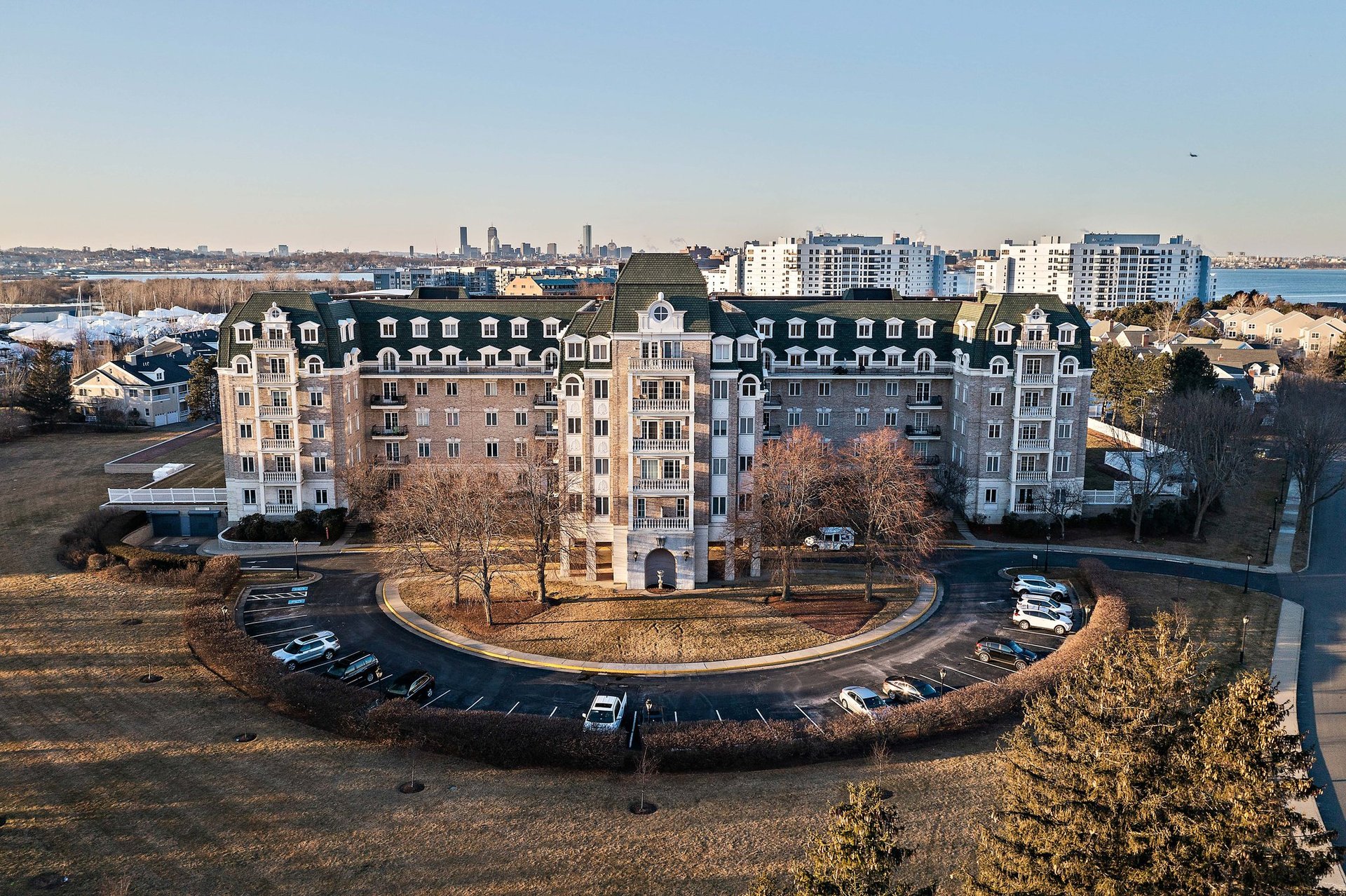 100 Marina Dr #615