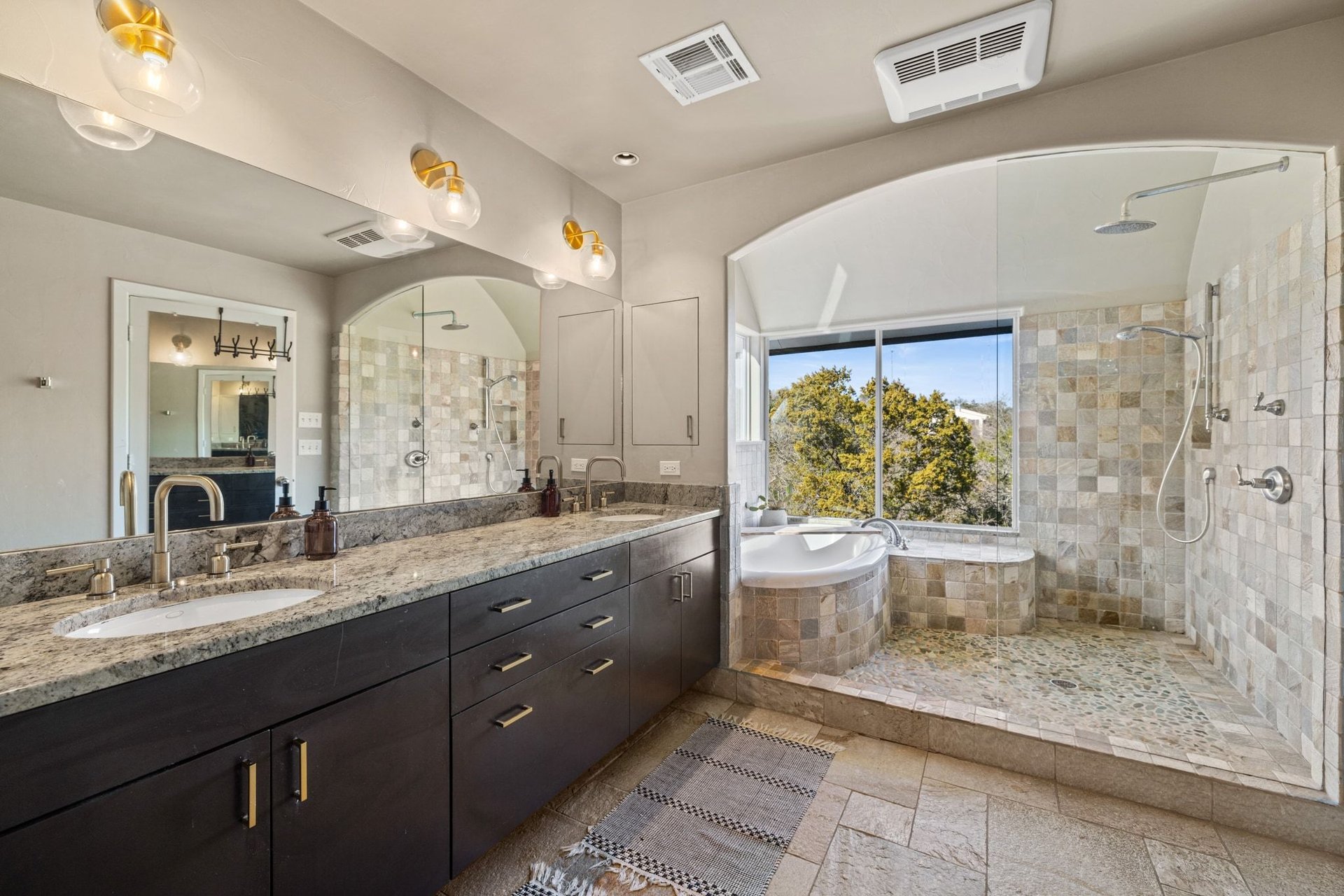 1517 Wild Cat Hollow