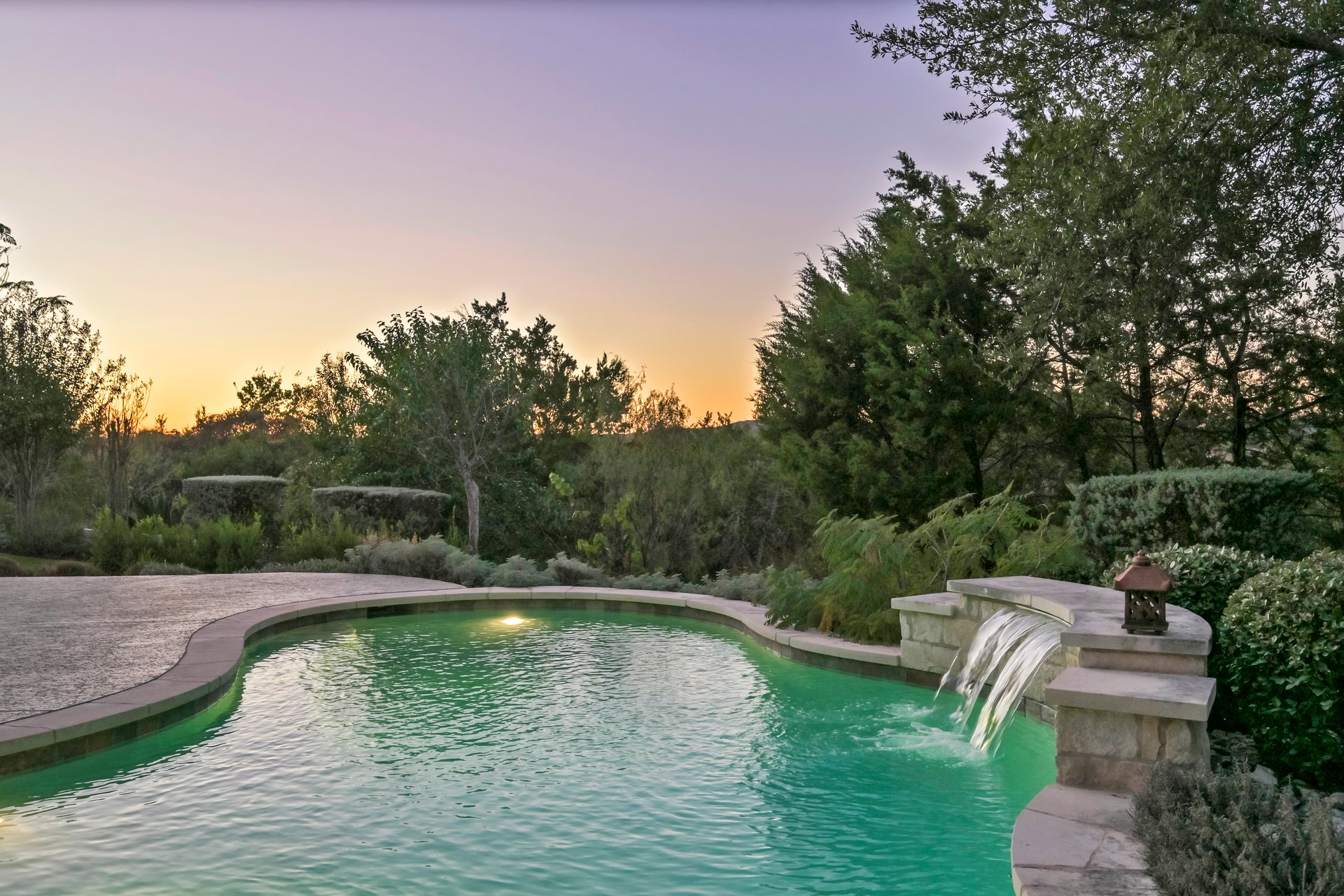 3322 Far View Drive