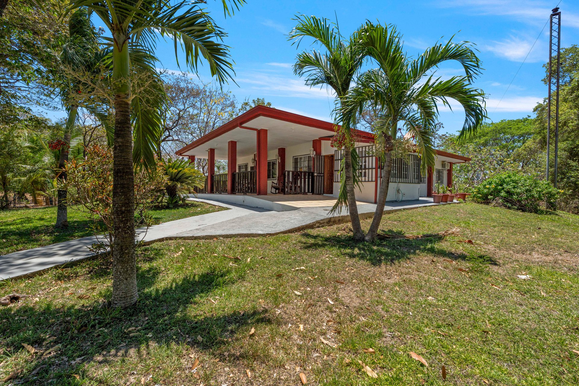 Hacienda Ruiseg | A Stunning Farm and Sprawling Countryside Retreat in Costa Rica