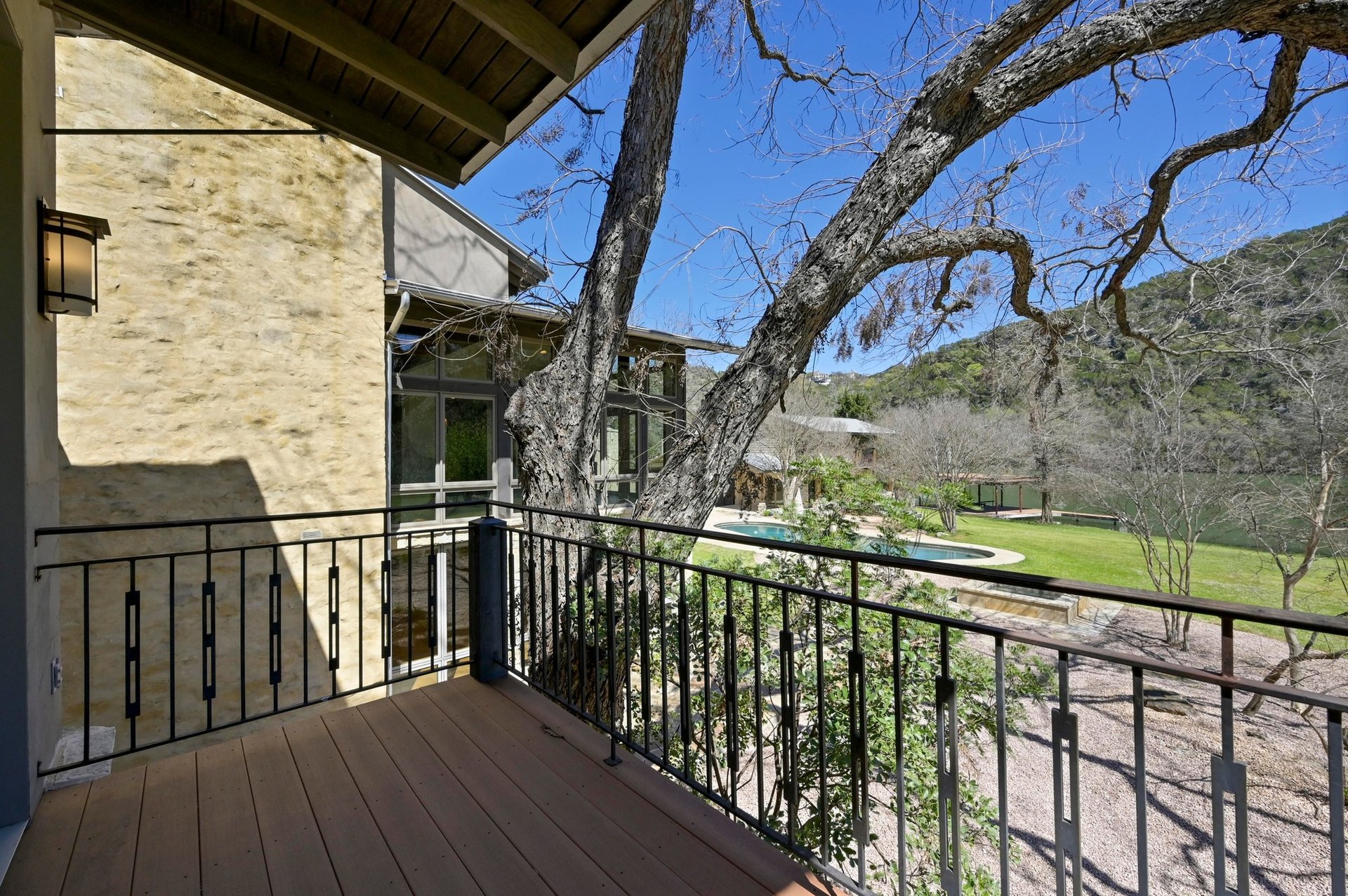 2908 Oestrick Lane 