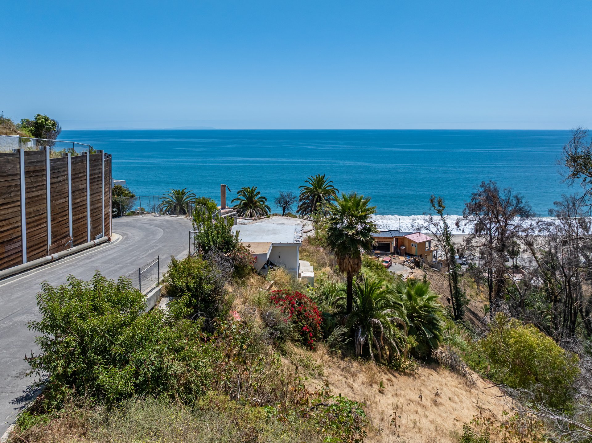 21470 Rambla Vista