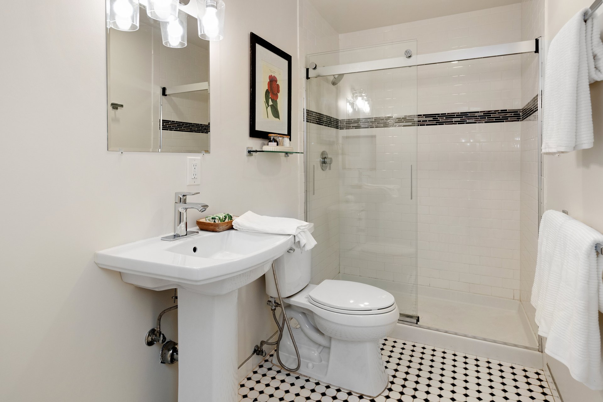 Sunny Spacious Home in Portola District