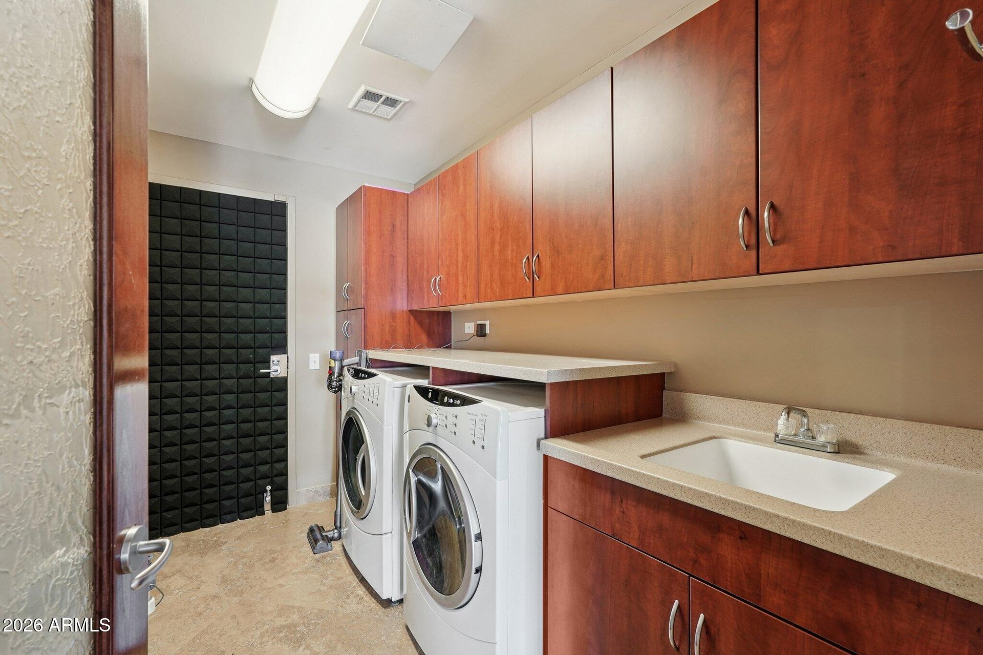 7157 E Rancho Vista Dr, #4006