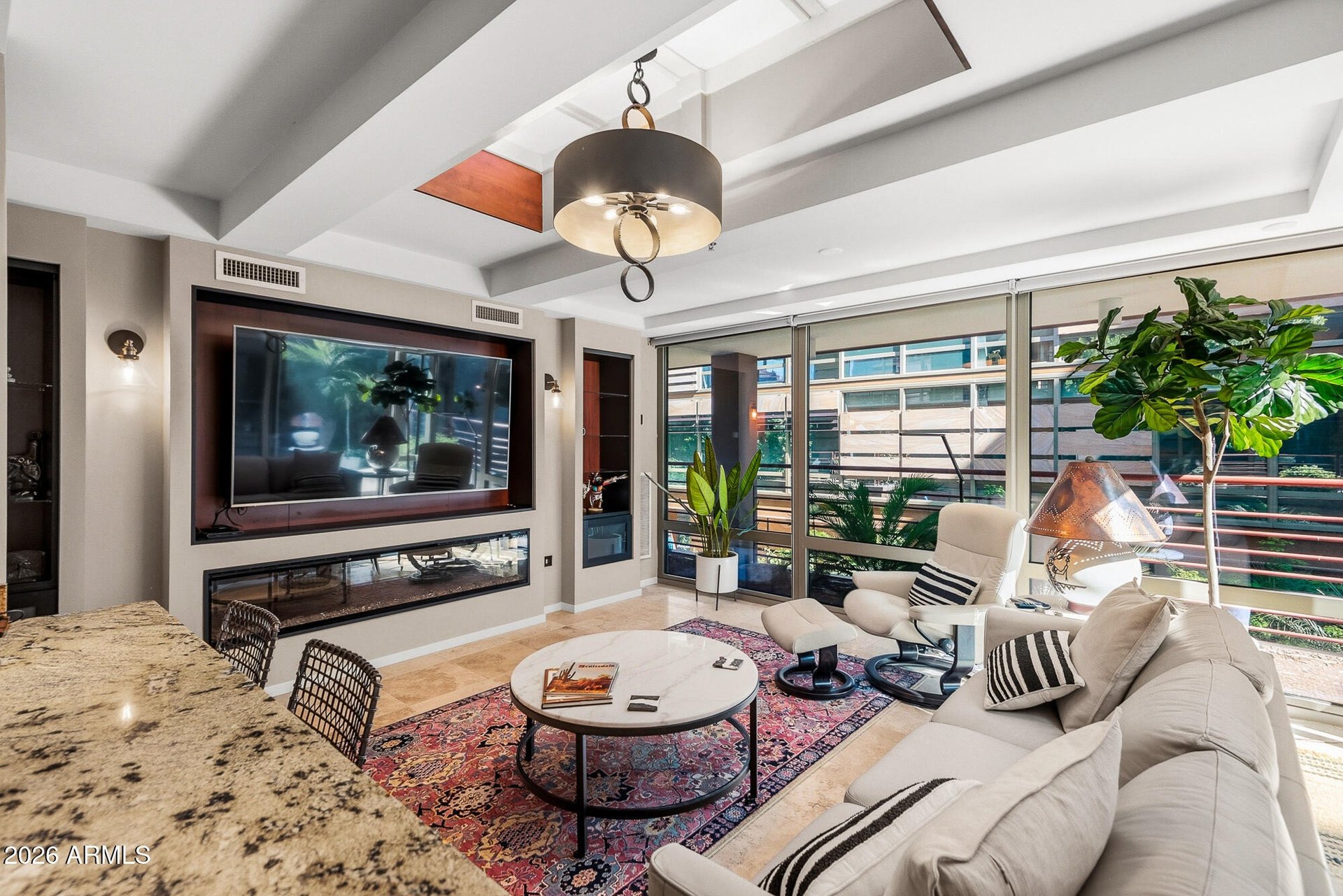 7141 E Rancho Vista Dr, #2014