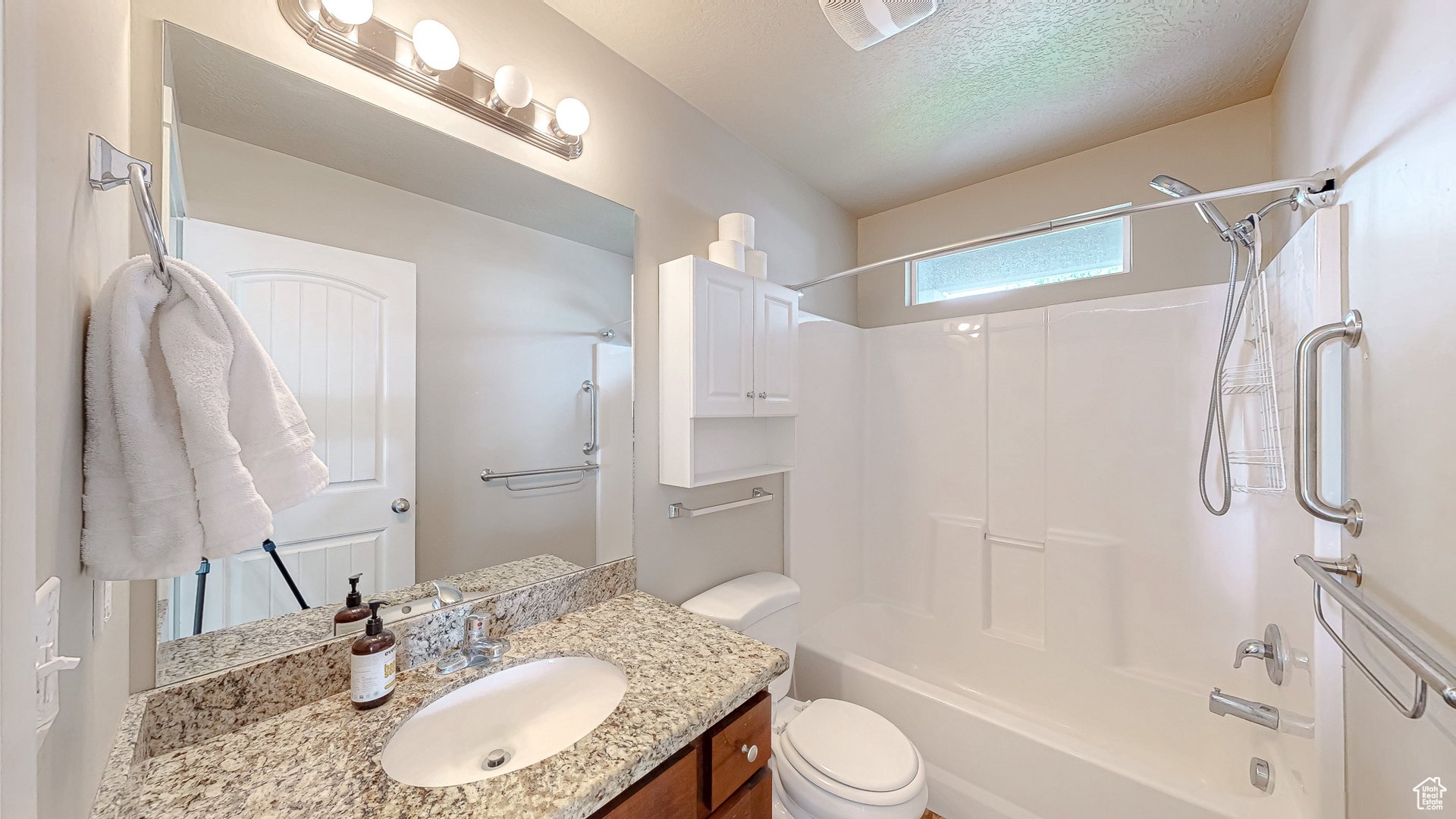214 W Quartz Rd