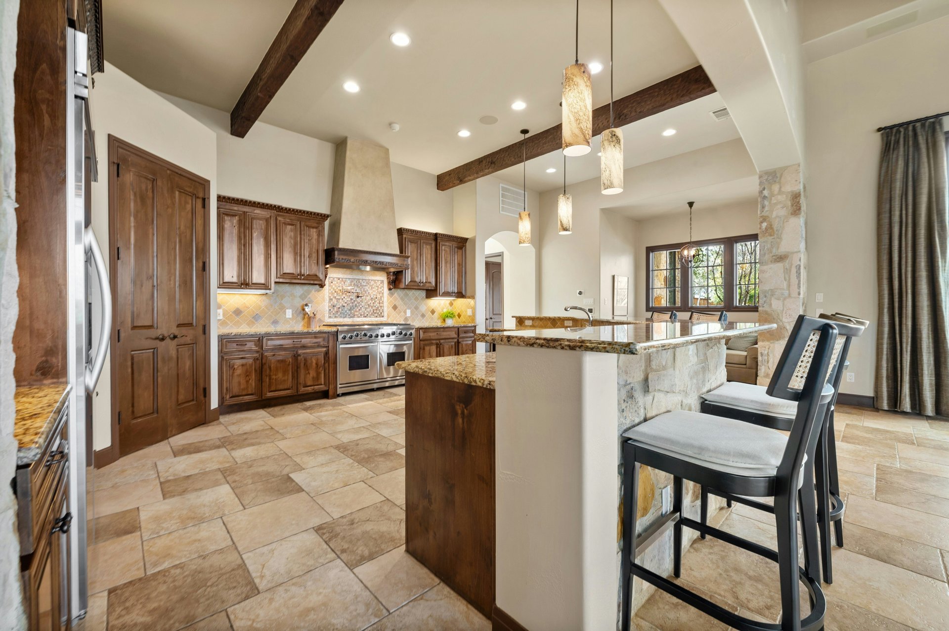 10213 Amwell Cove