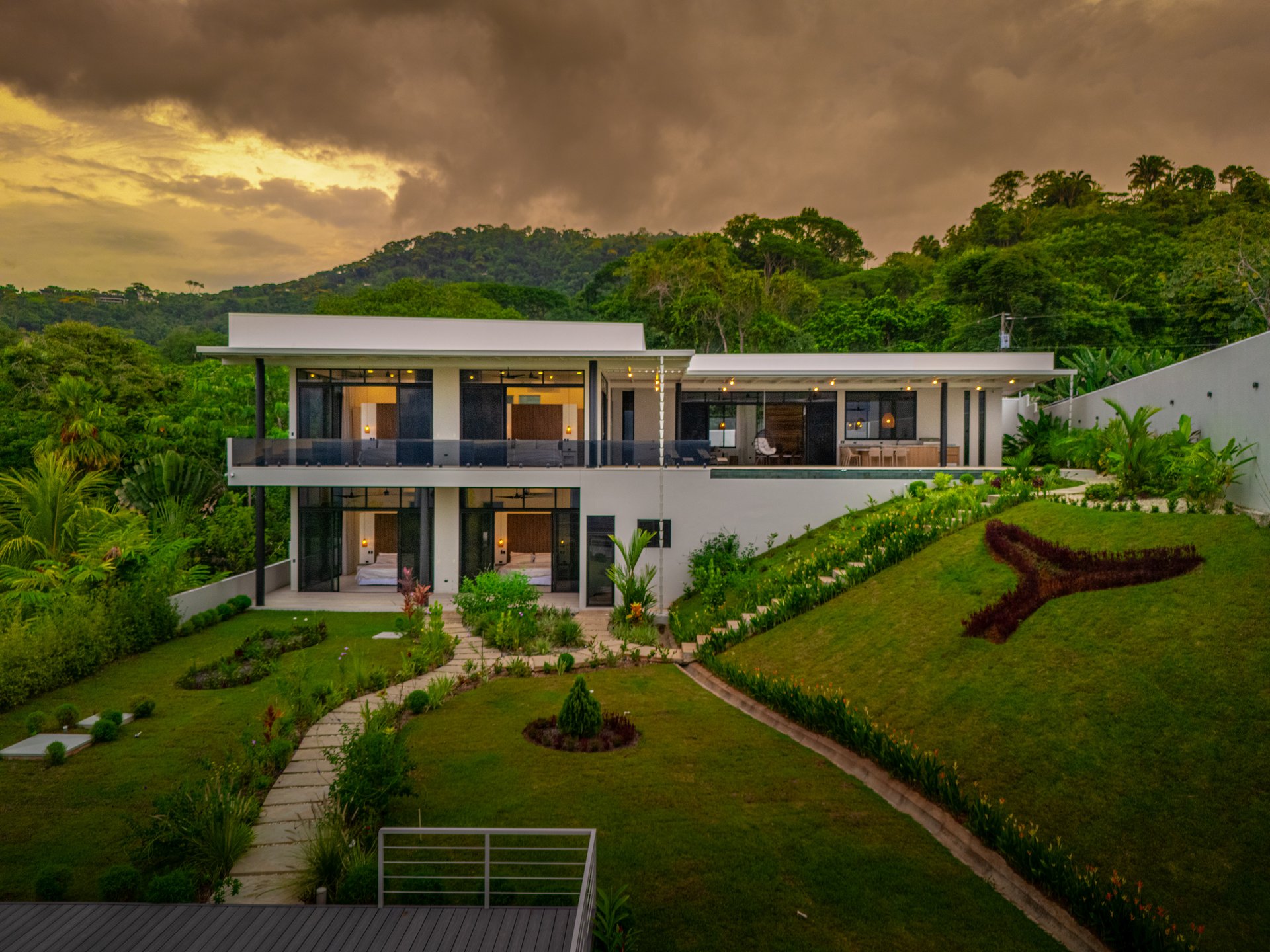 Lion's Gate Sunset Estate