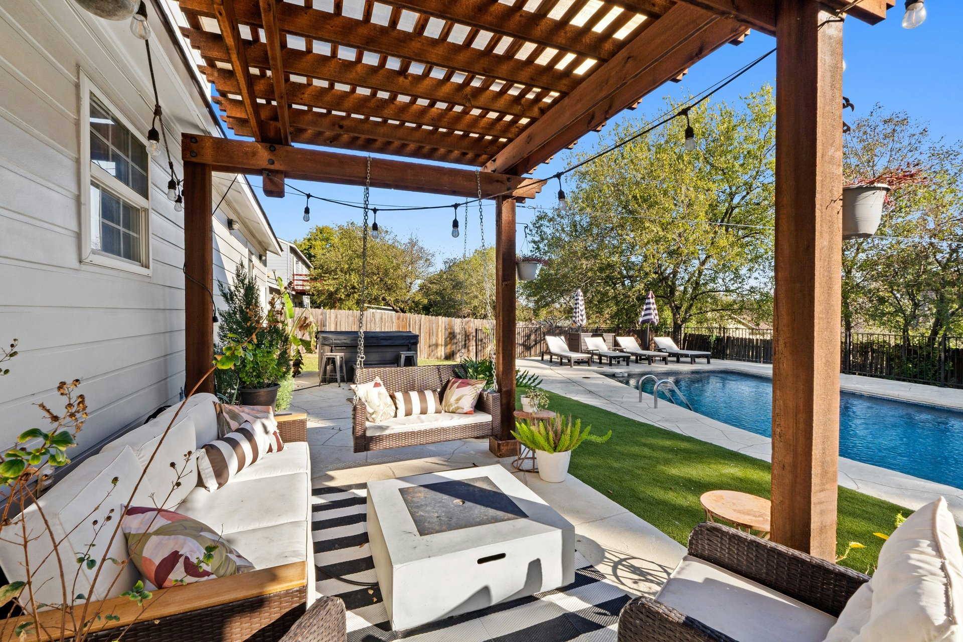 Enchanting Gracywoods Retreat with Pool, Multiple Living Spaces, and Near Domain & Q2 Stadium!