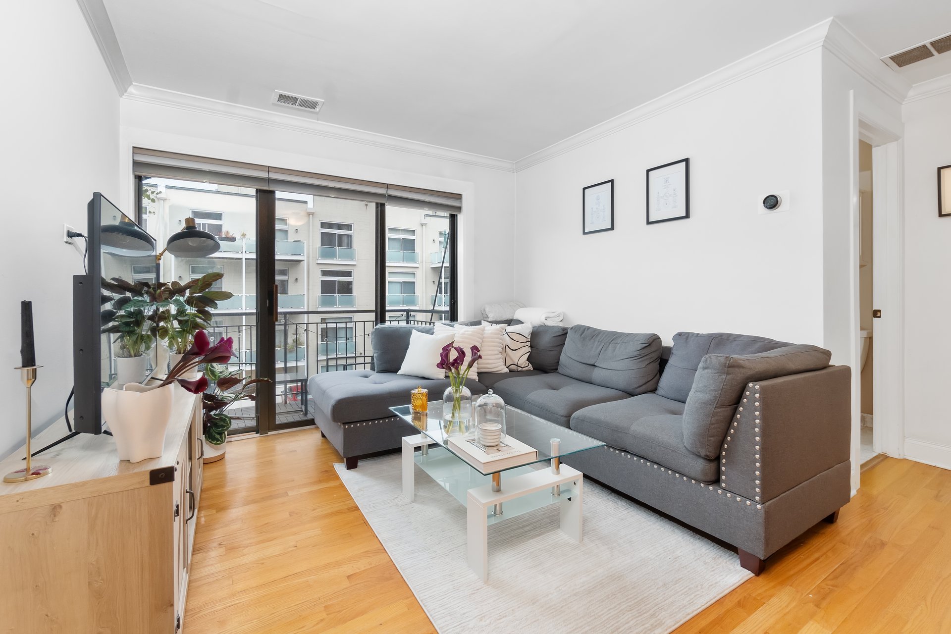 4144 N Sheridan Rd 303