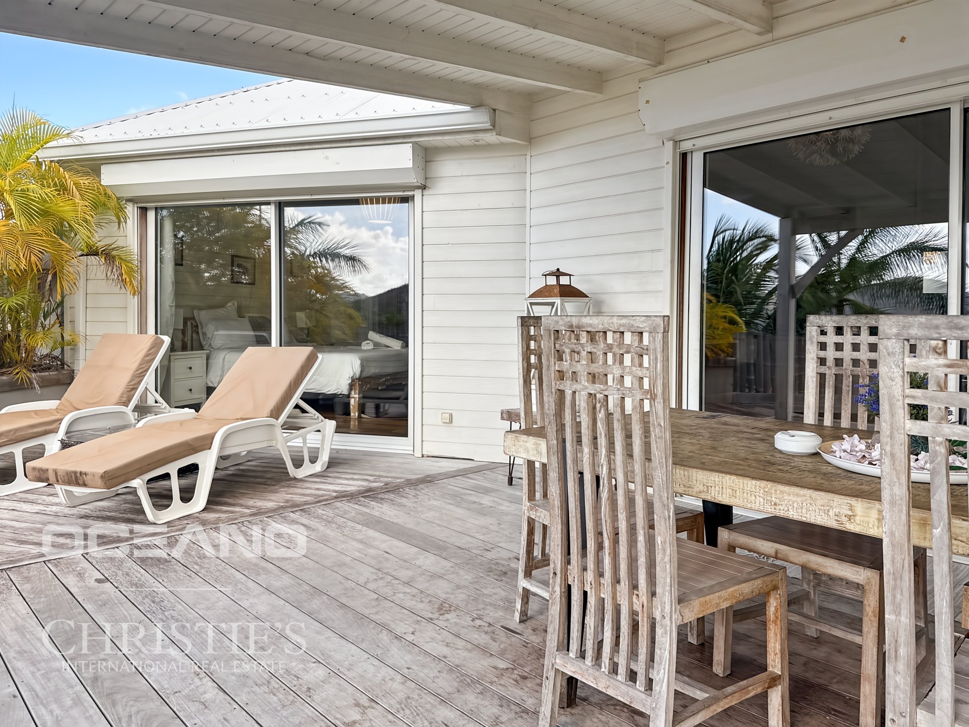 Real Estate Complex – 3 Villas + 1-Bedroom Apartment