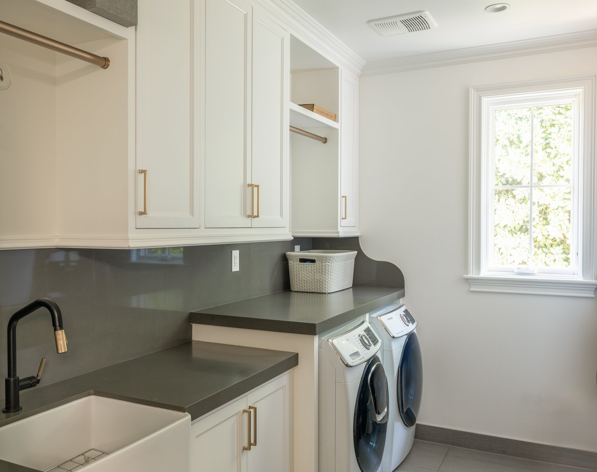 10439 Valley Spring Ln, Toluca Lake