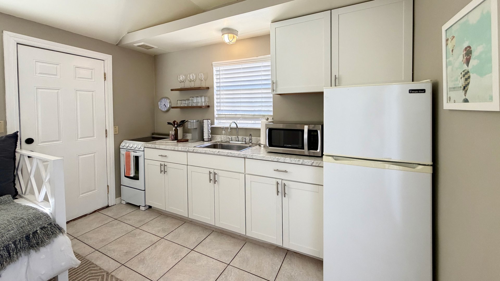 Charming 1925 Bungalow with Guesthouse in Orlando's Colonialtown