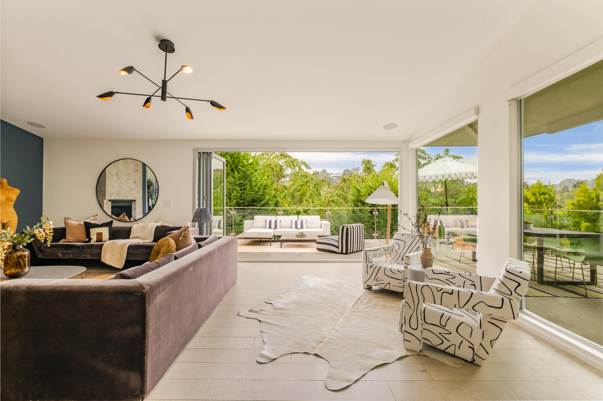 279 Mabery Rd, Santa Monica