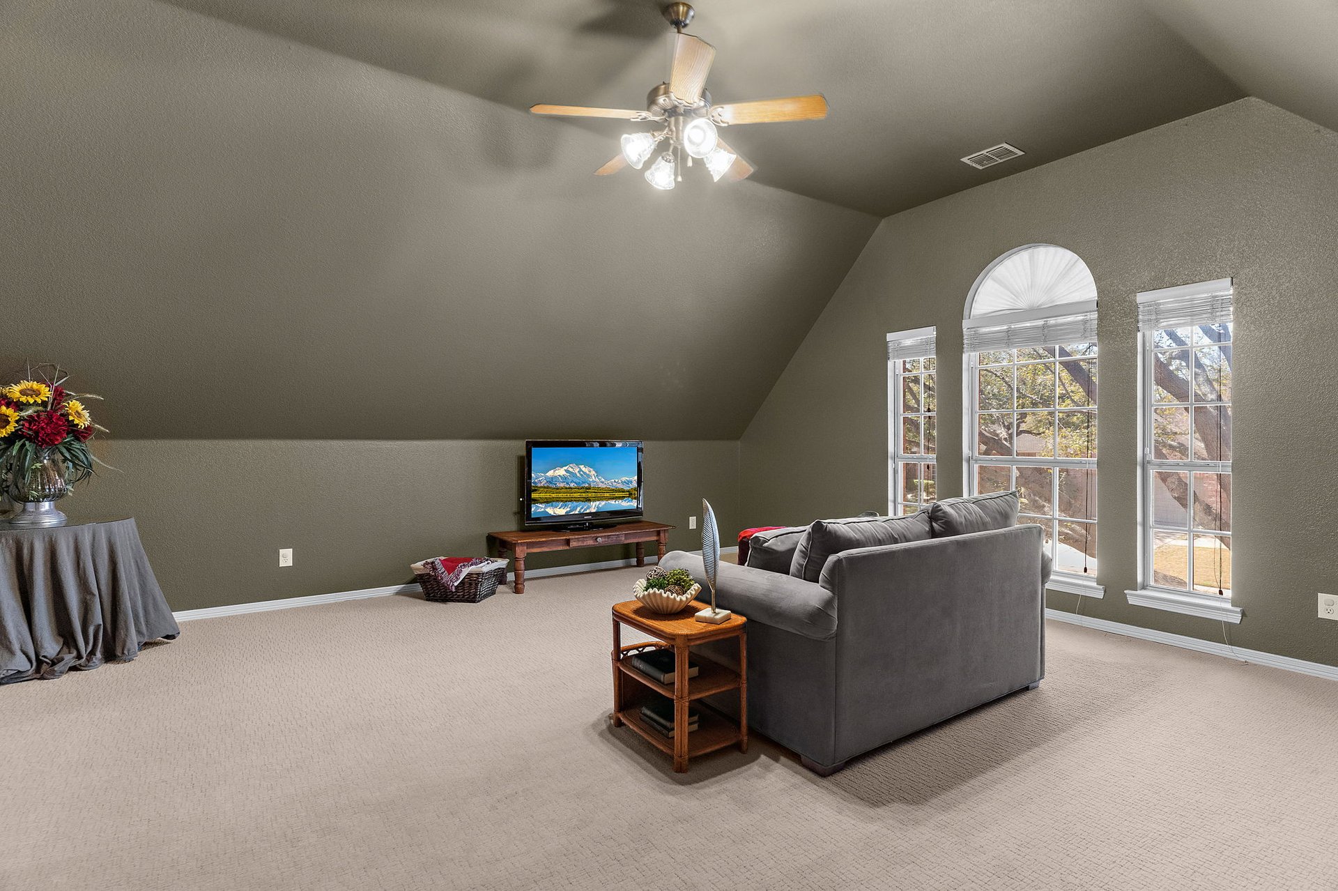 1509 Timberline Drive