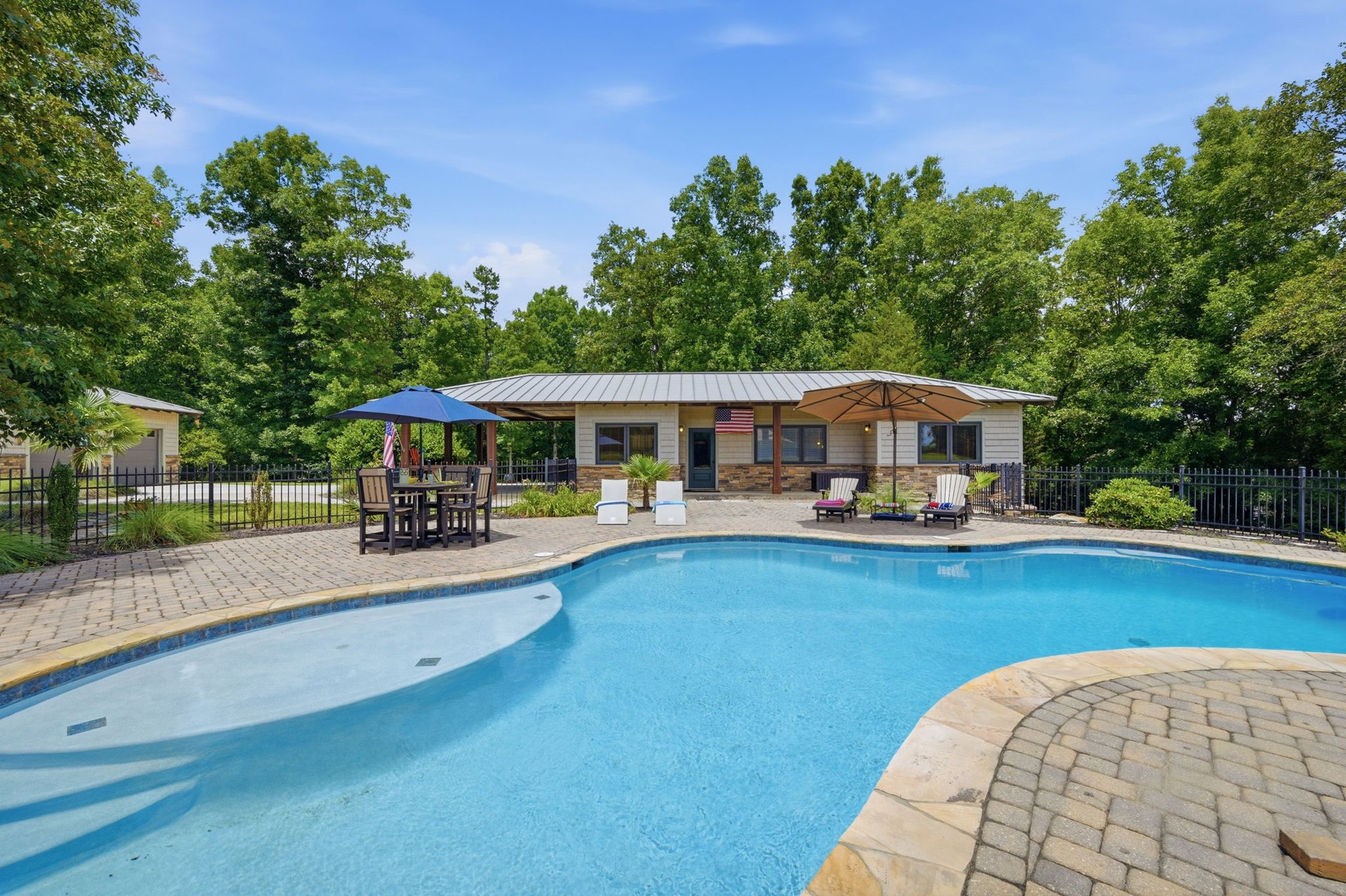 2545 N Rocky River Road