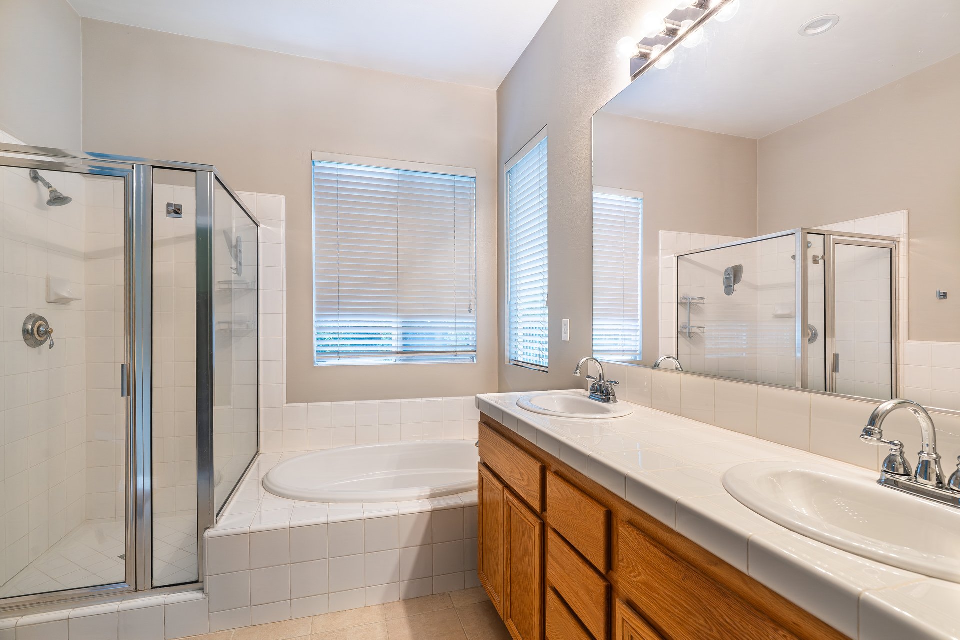 4672 Calle San Juan
