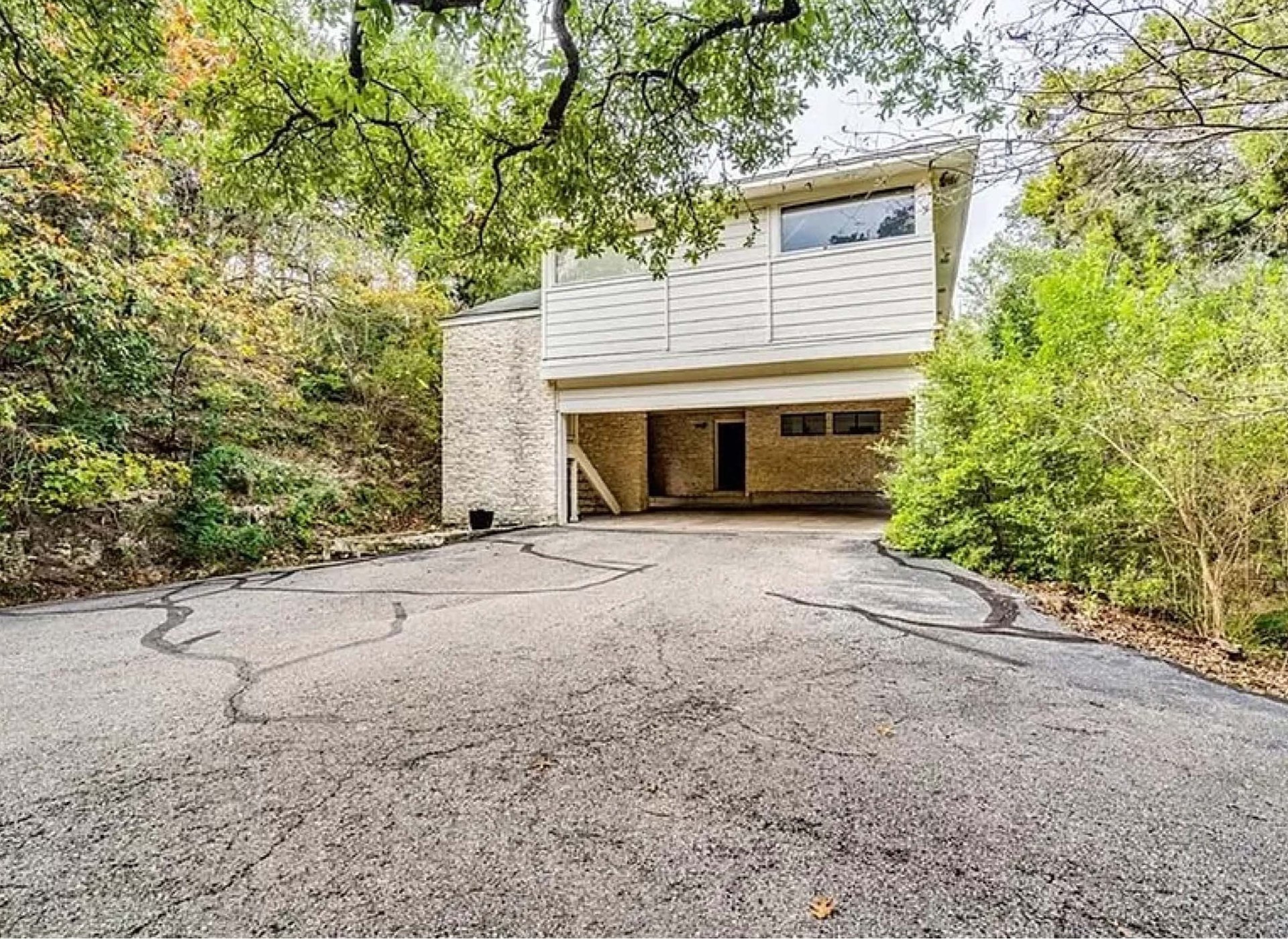 98 Wallis Drive