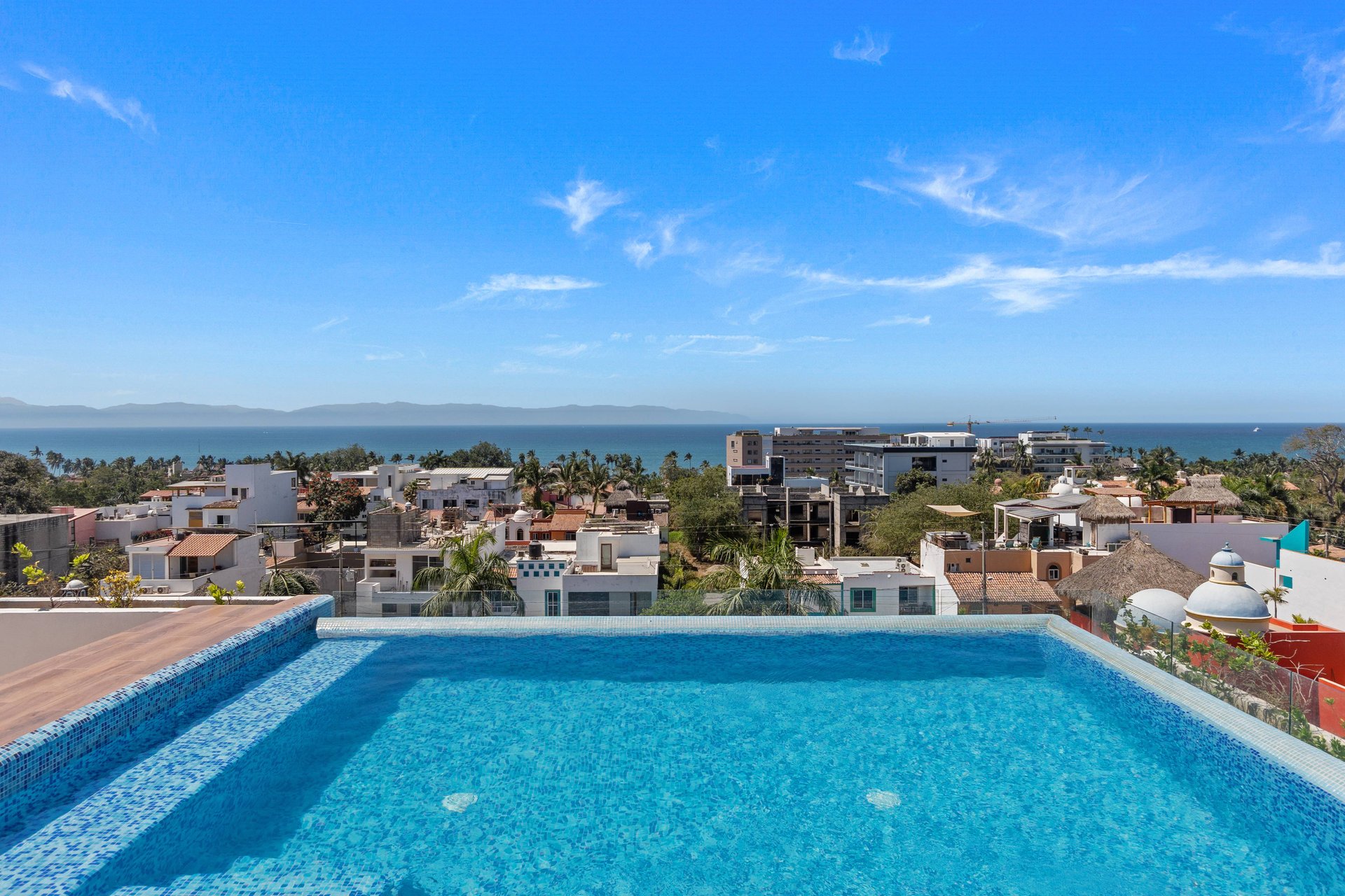 FOR RENT ✨ Modern Bucerías Getaway | Golden Zone | Walk to Beach | Pool ✨