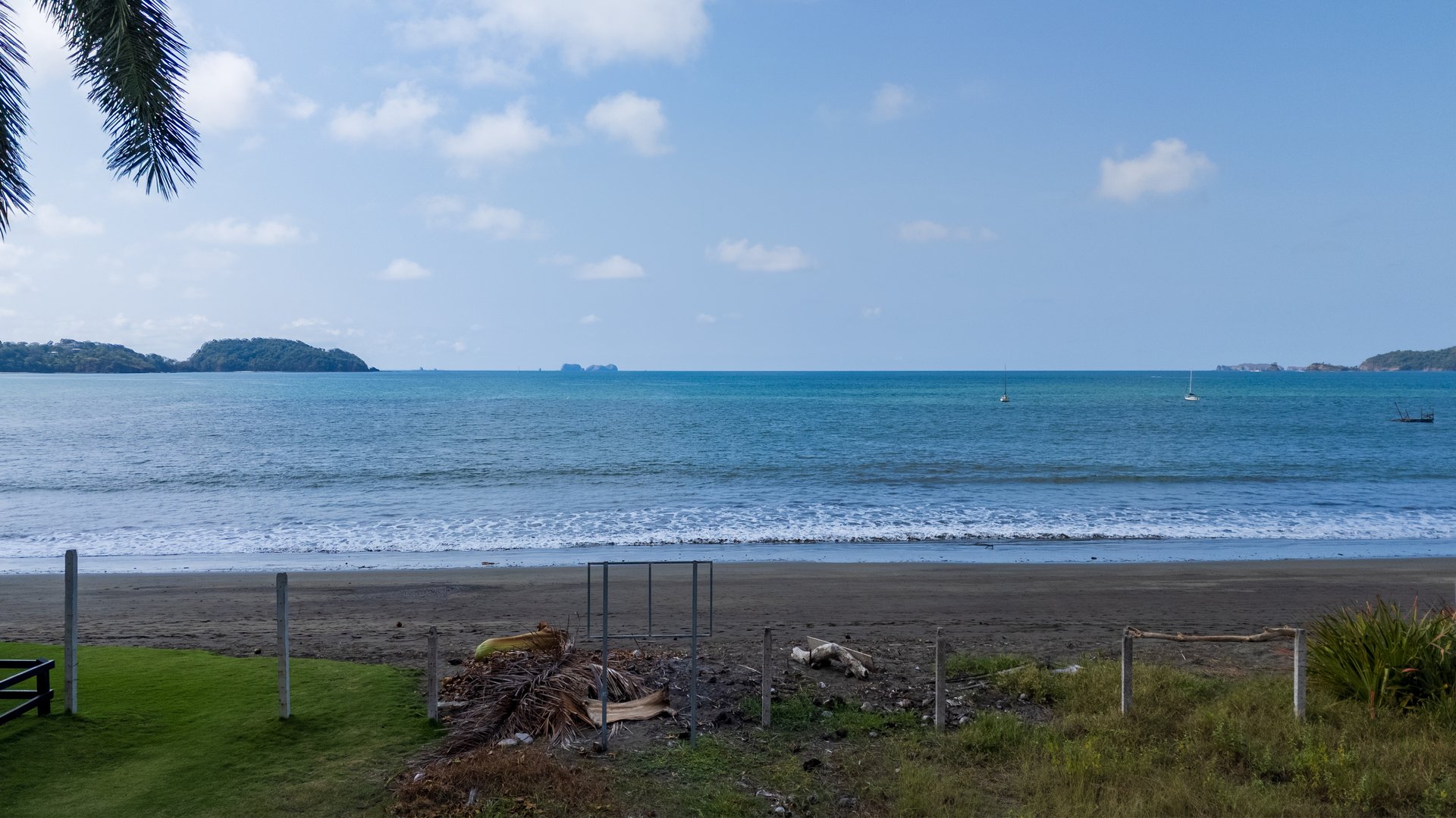 Surfside Beach Lot Y54 | Beachfront Development Lot – Surfside / Flamingo, Guanacaste