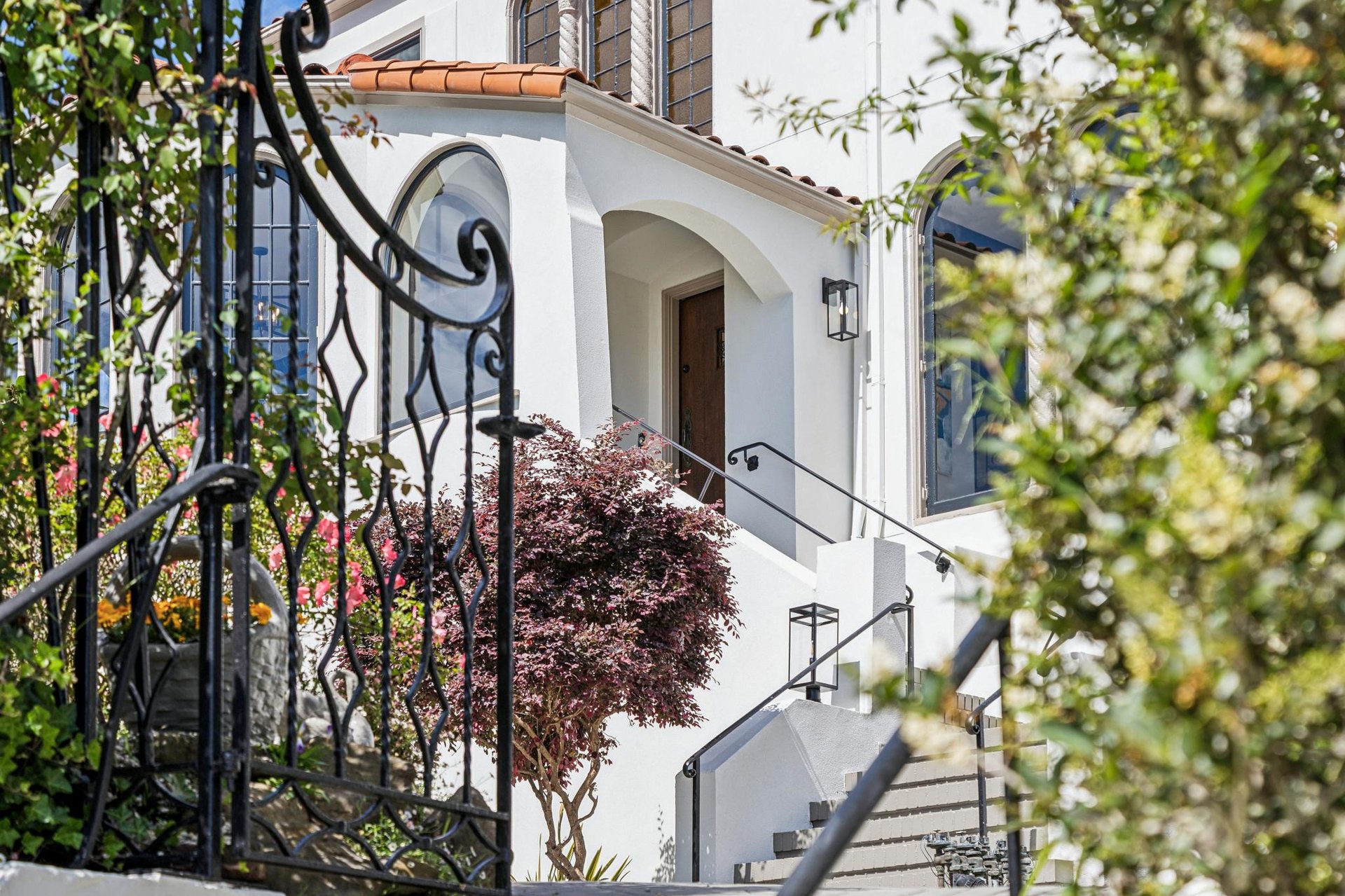 Multiple Offers! 299 Maywood Drive | Monterey Heights