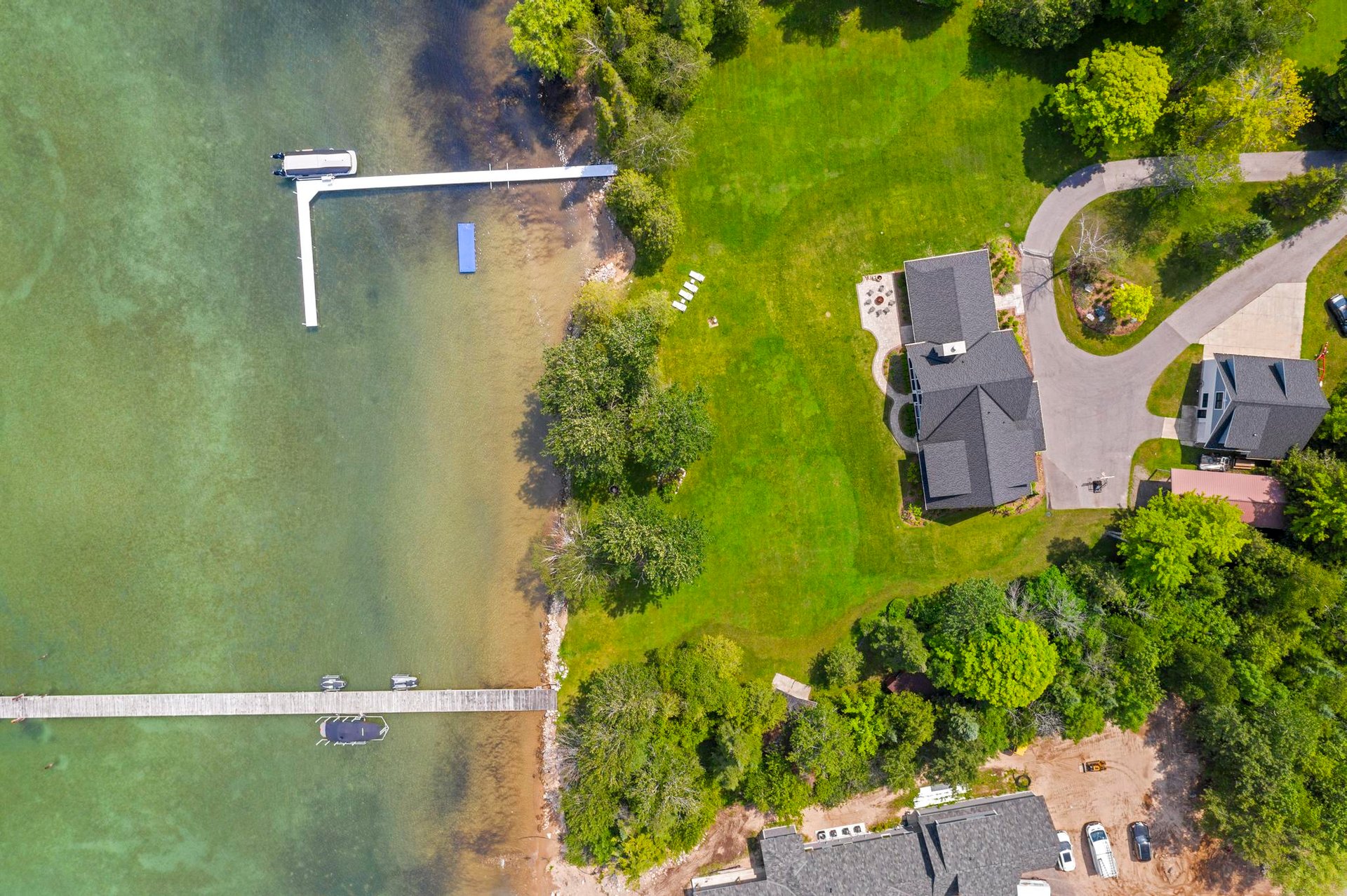 M-66 N, Lake Charlevoix