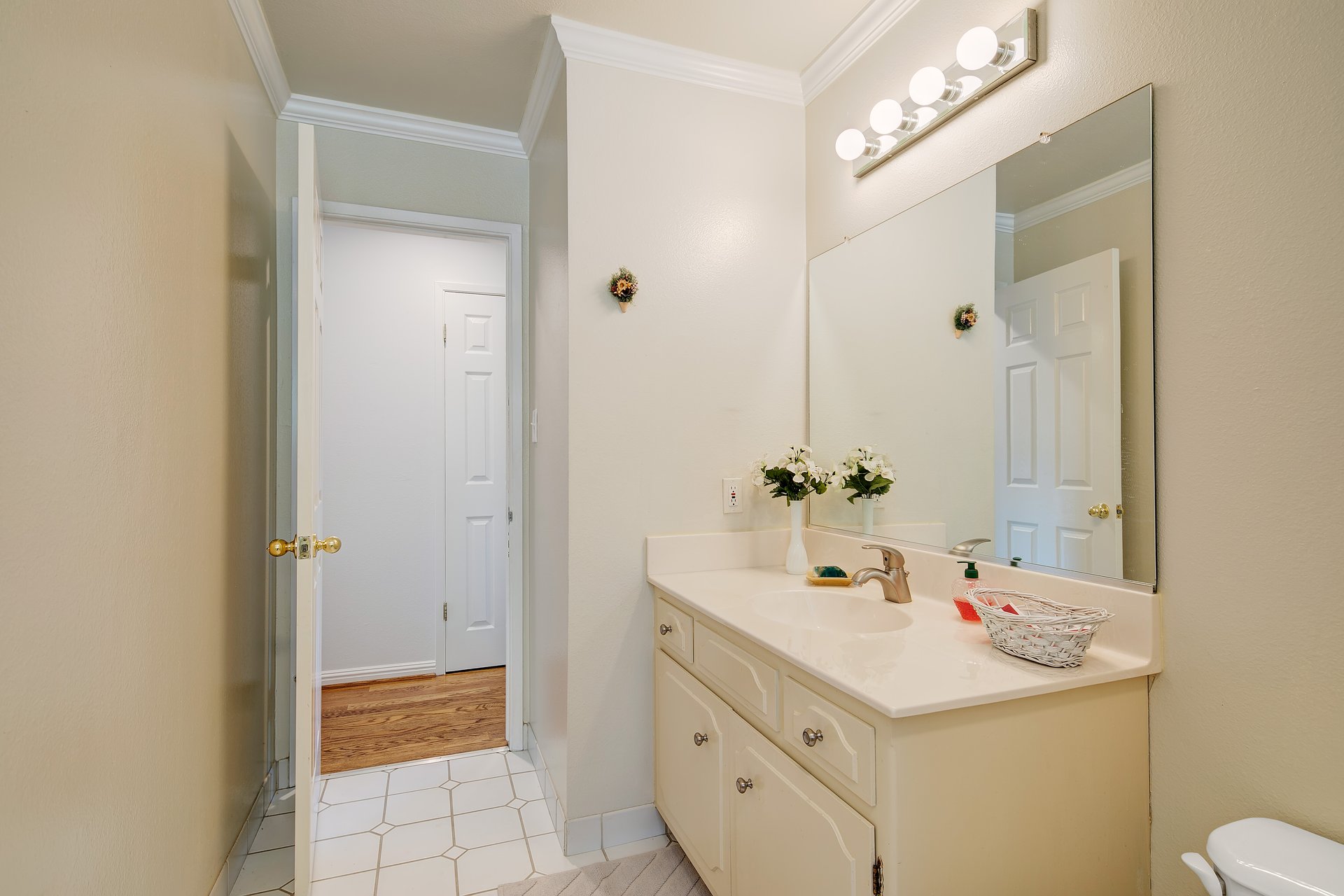 42 Taft Ct